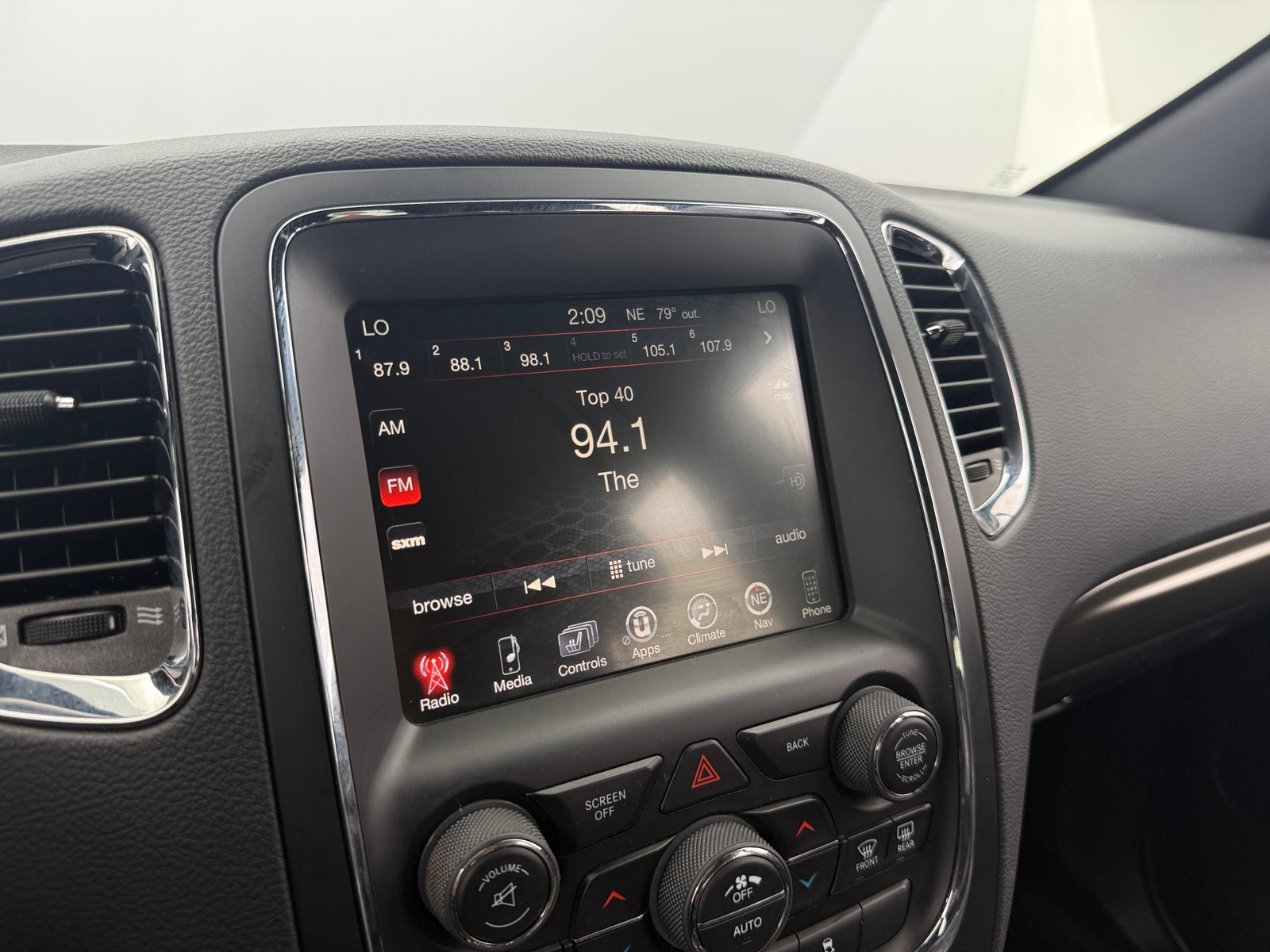 Thumbnail: 2016 Dodge Durango - 3