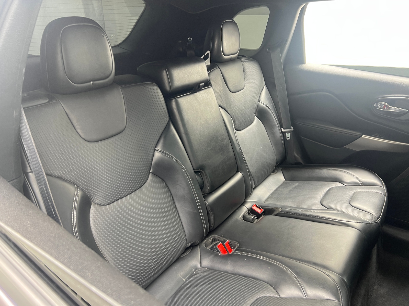 Thumbnail: 2021 Jeep Cherokee - 5