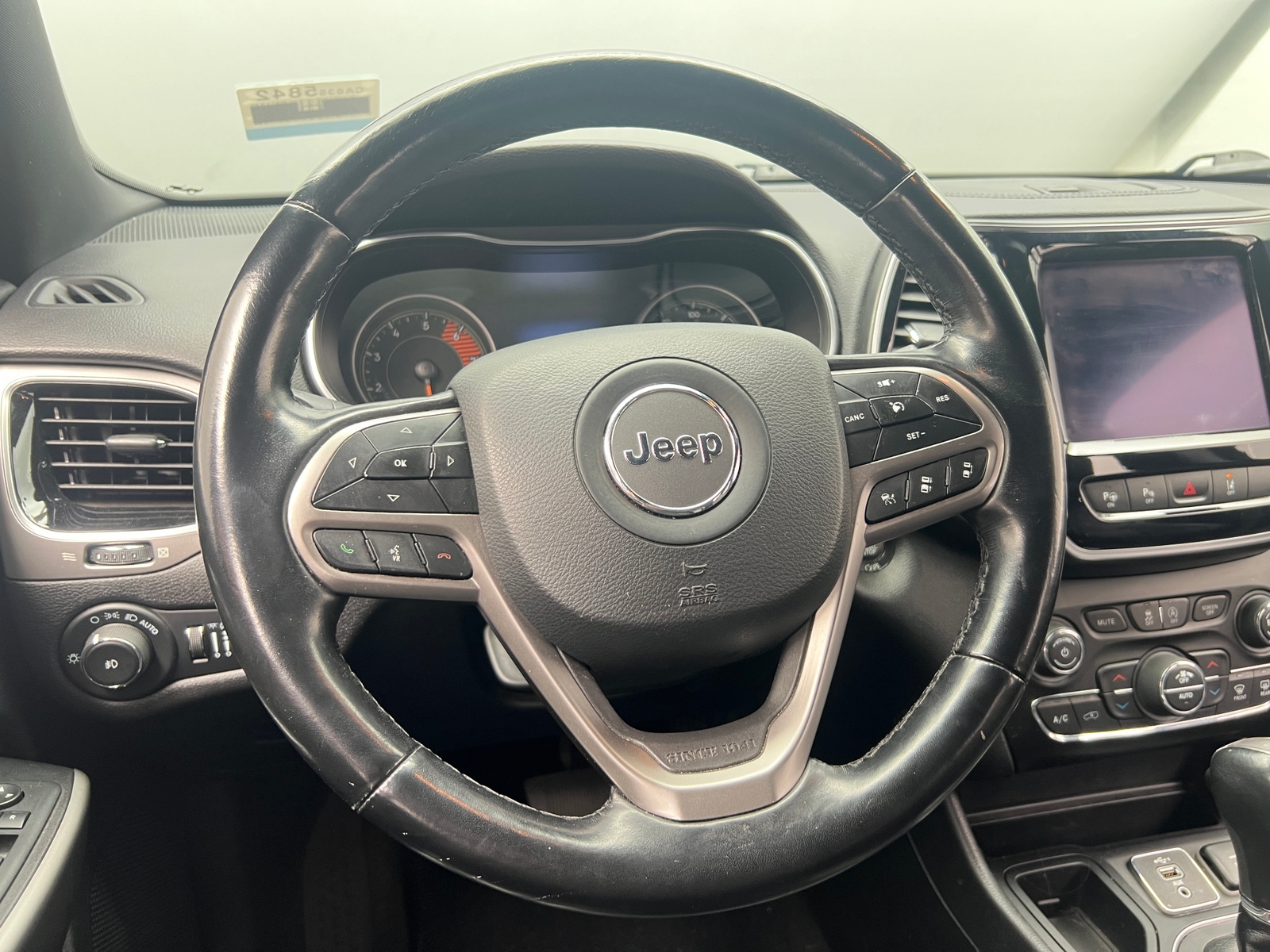 Thumbnail: 2021 Jeep Cherokee - 4