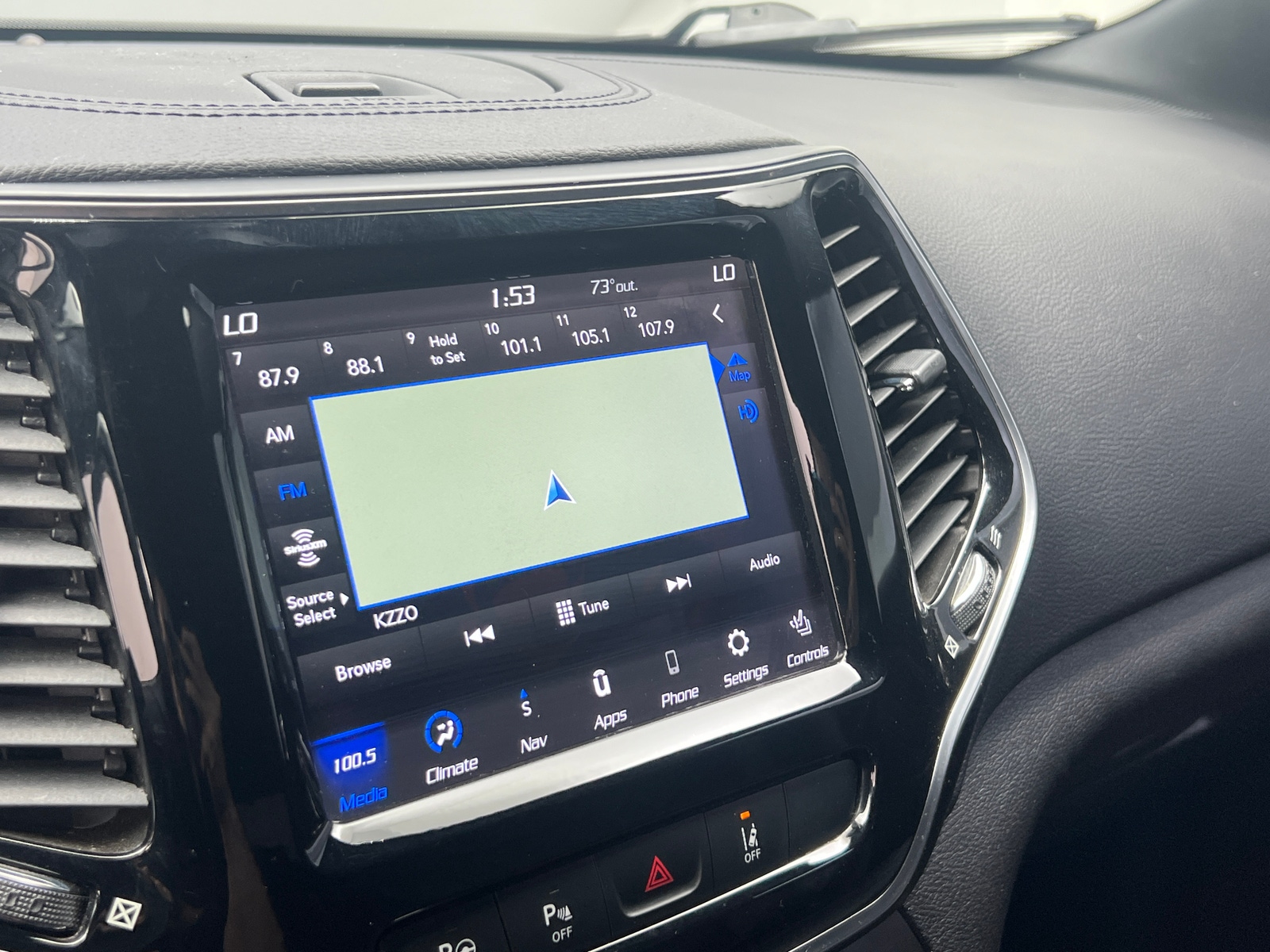 Thumbnail: 2021 Jeep Cherokee - 3