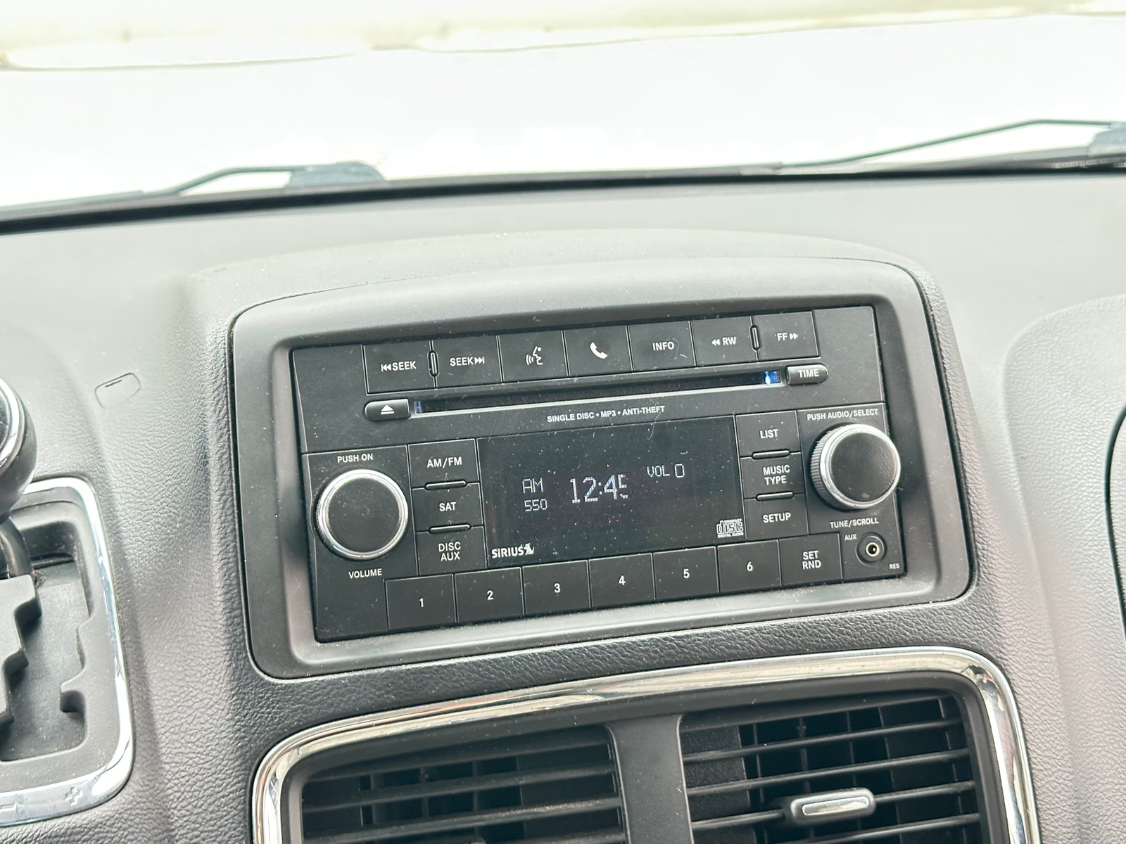 Thumbnail: 2015 Dodge Grand Caravan - 4