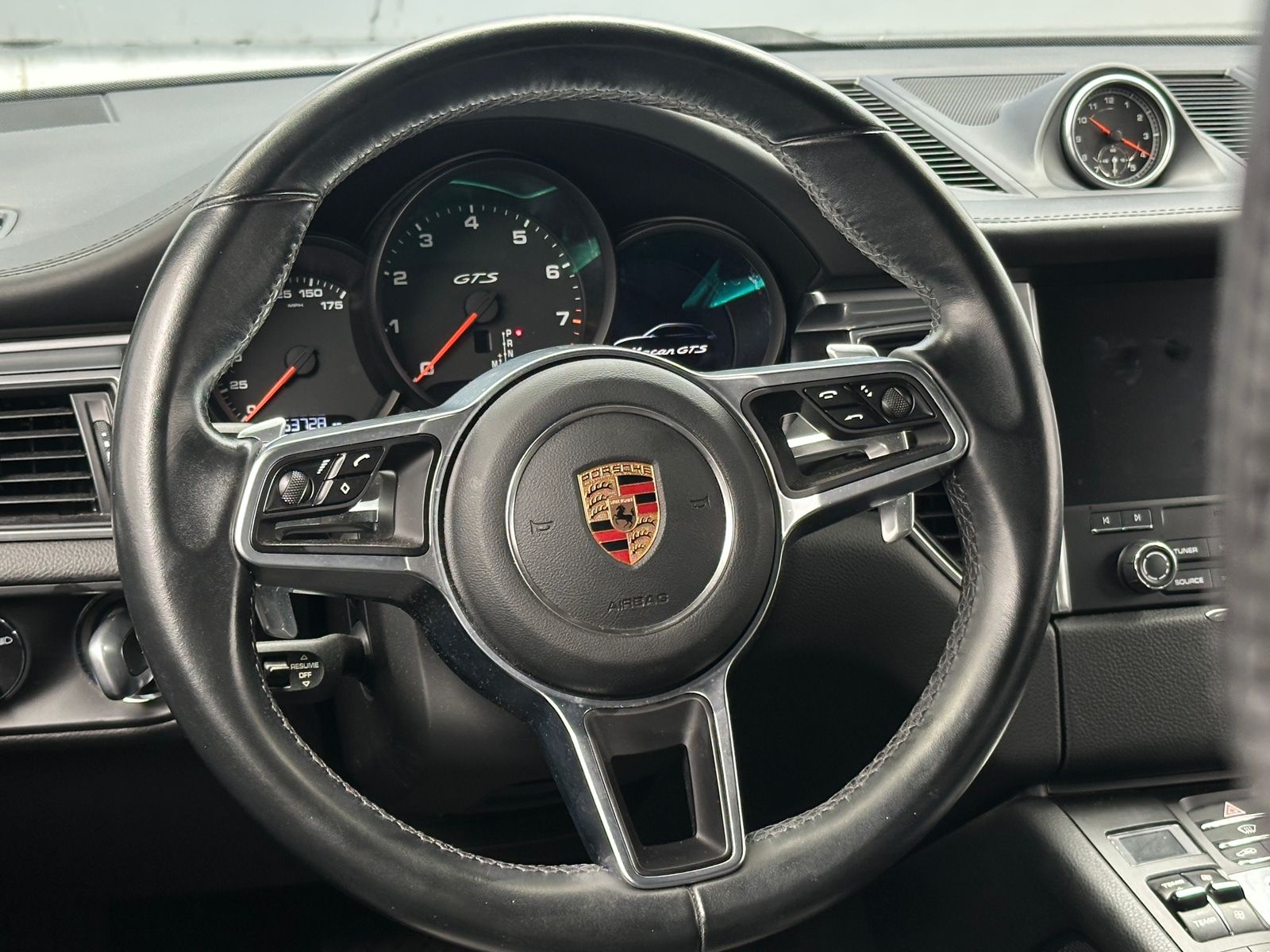 Thumbnail: 2017 Porsche Macan - 5