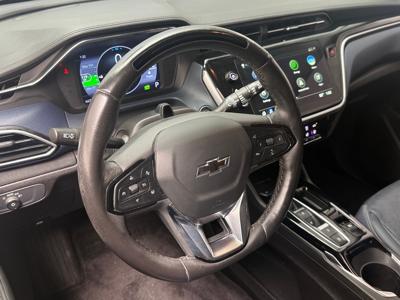 Thumbnail: 2023 Chevrolet Bolt EUV - 4