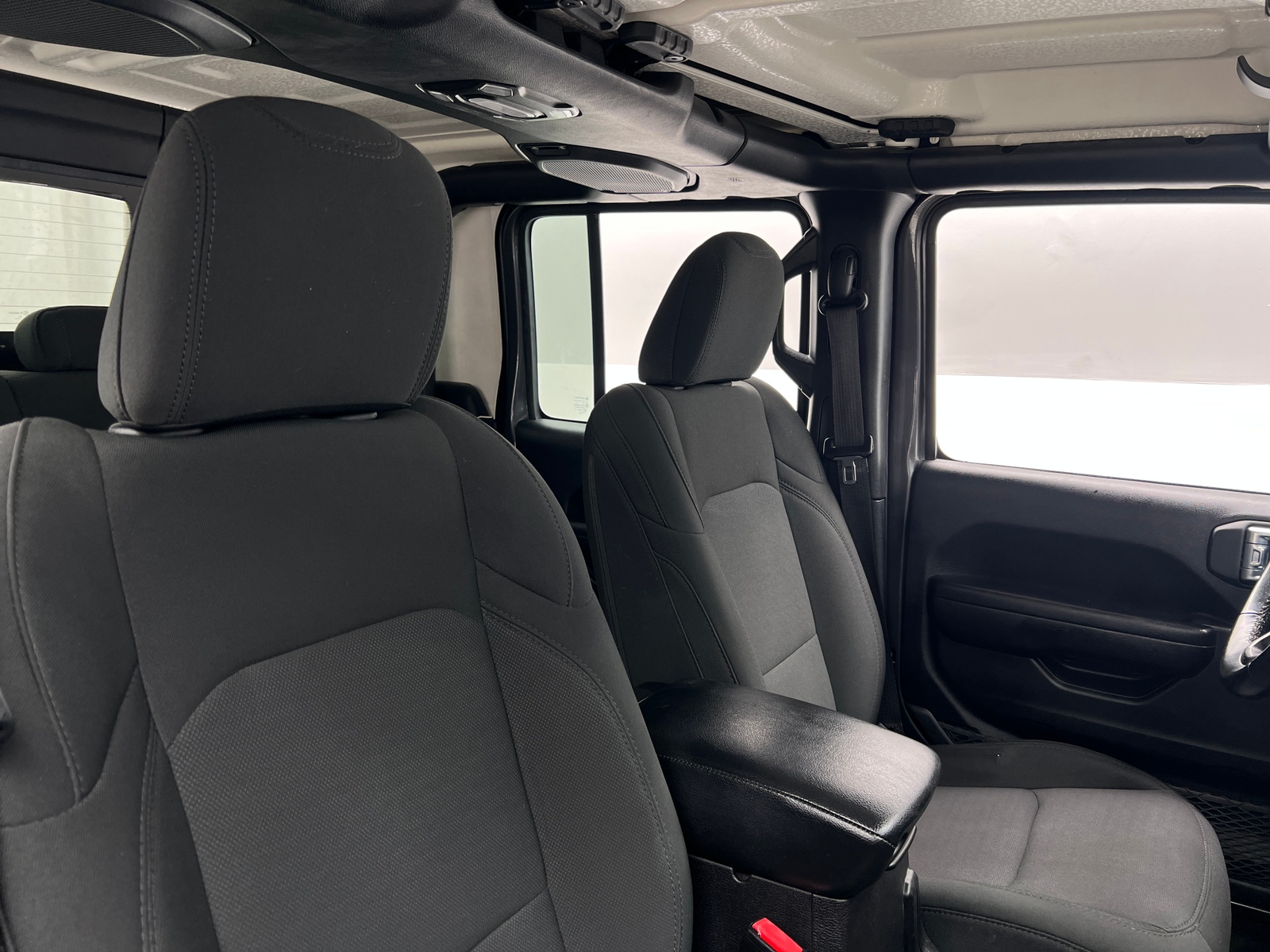 Thumbnail: 2021 Jeep Gladiator - 2