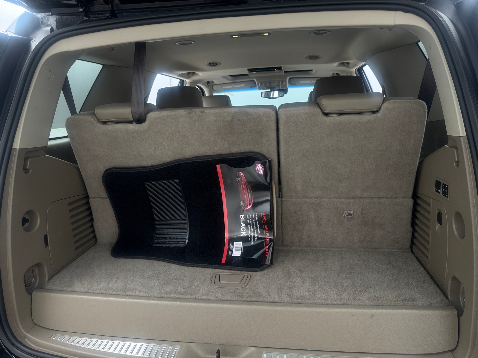 Thumbnail: 2019 Chevrolet Tahoe - 6