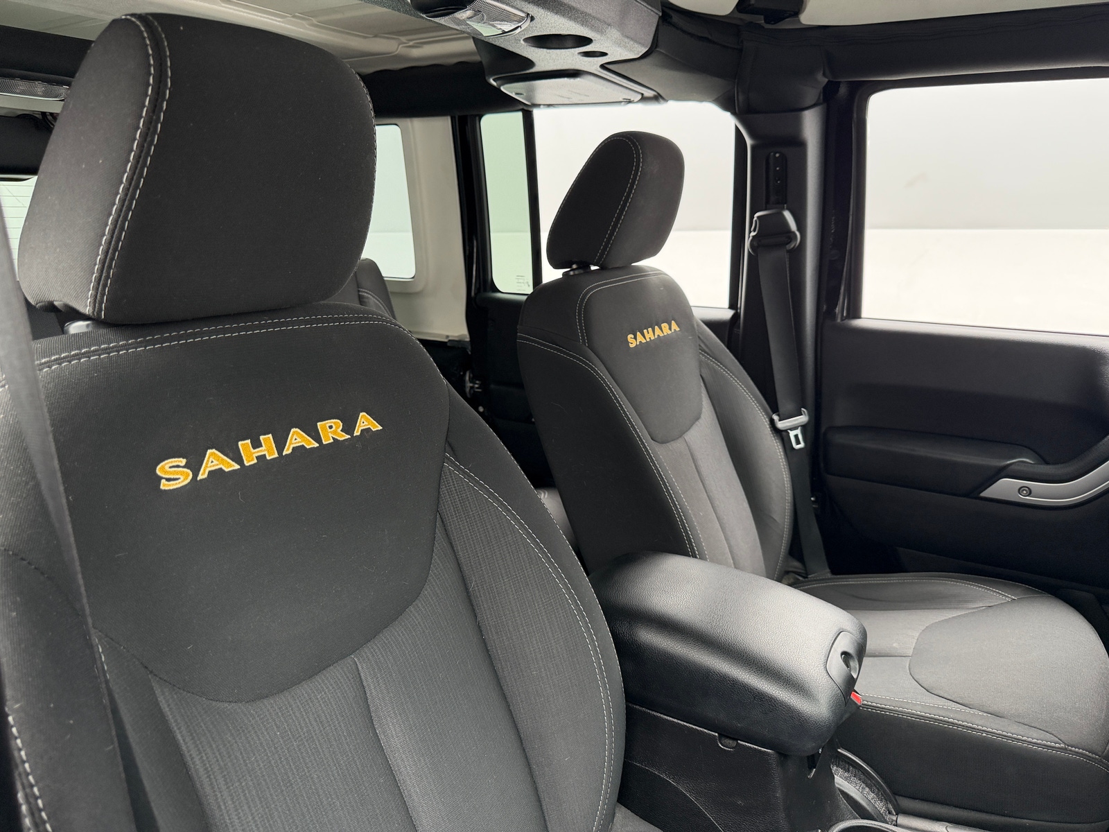 Thumbnail: 2015 Jeep Wrangler - 2