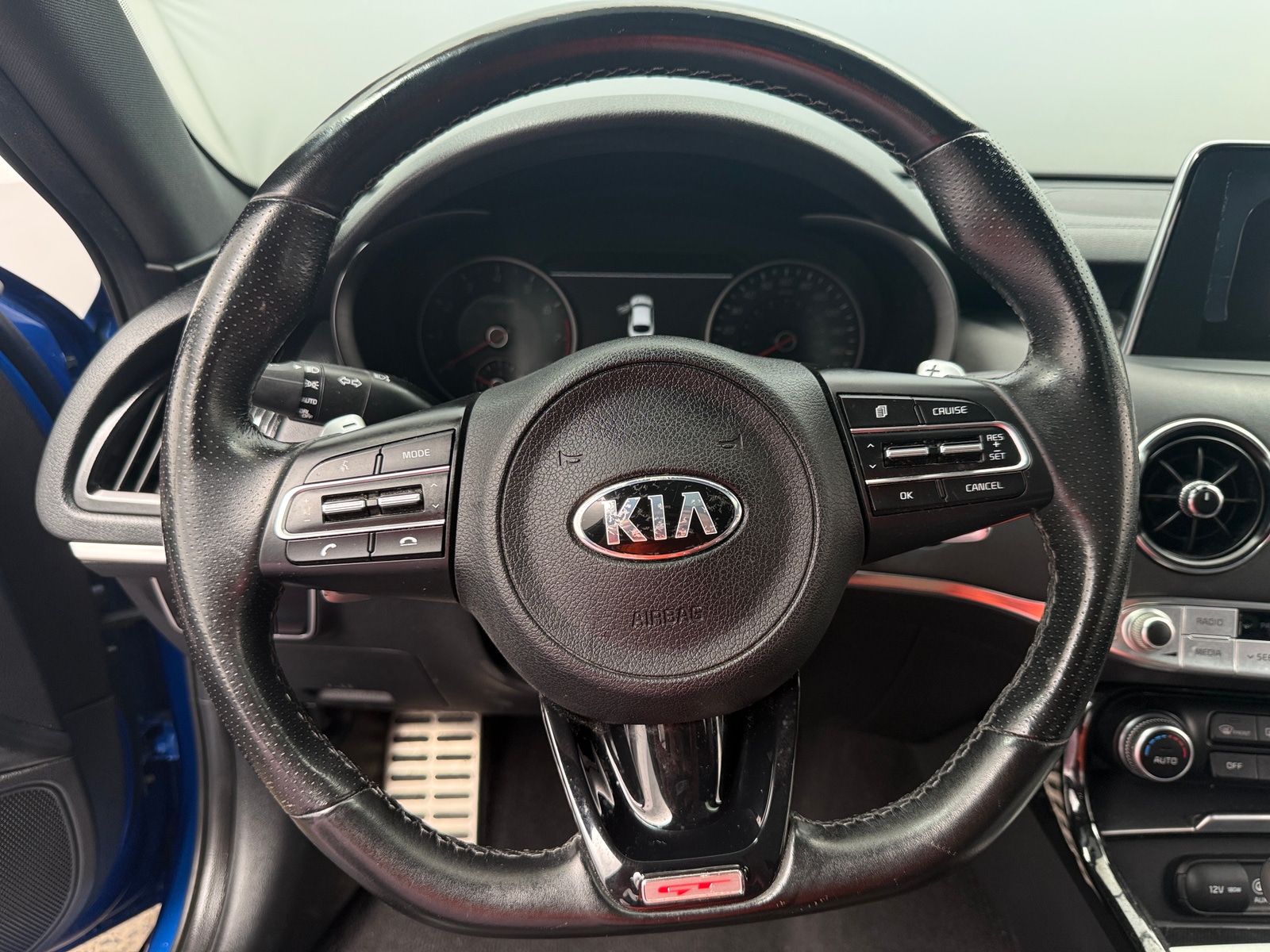 Thumbnail: 2018 Kia Stinger - 4