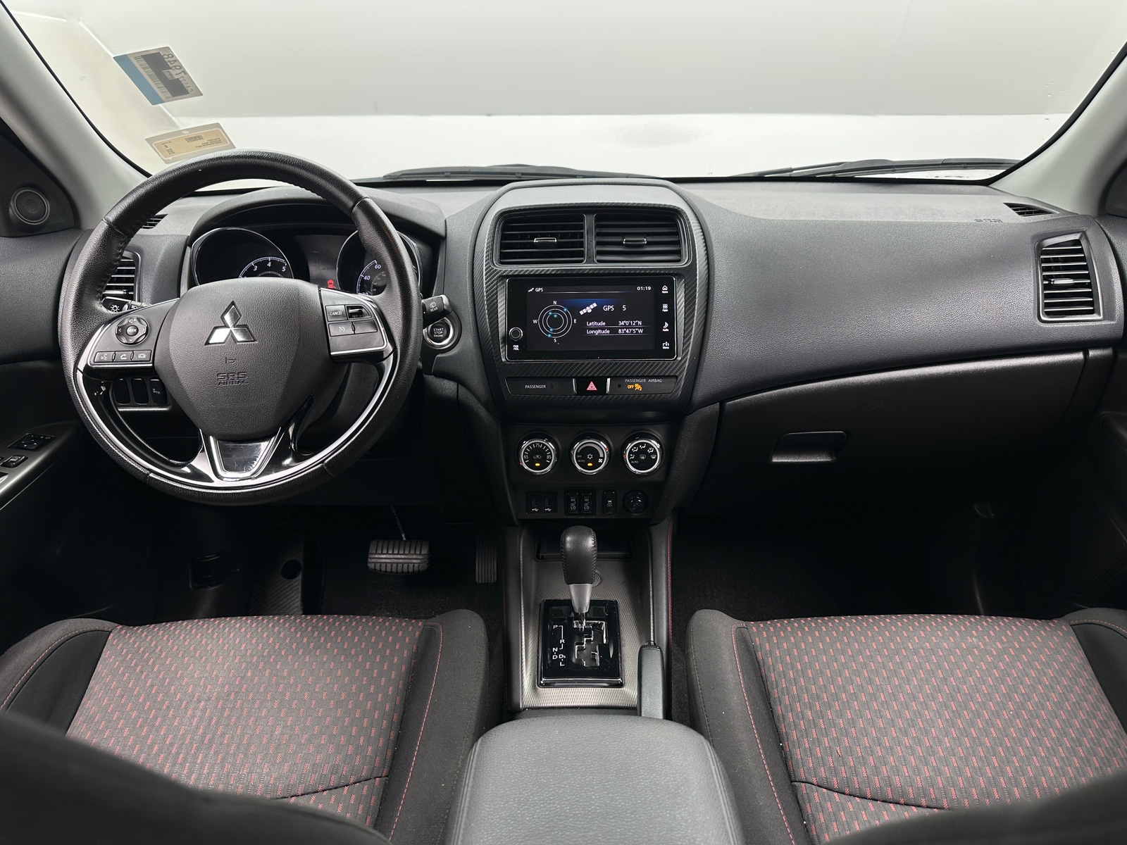 Thumbnail: 2019 Mitsubishi Outlander Sport - 3