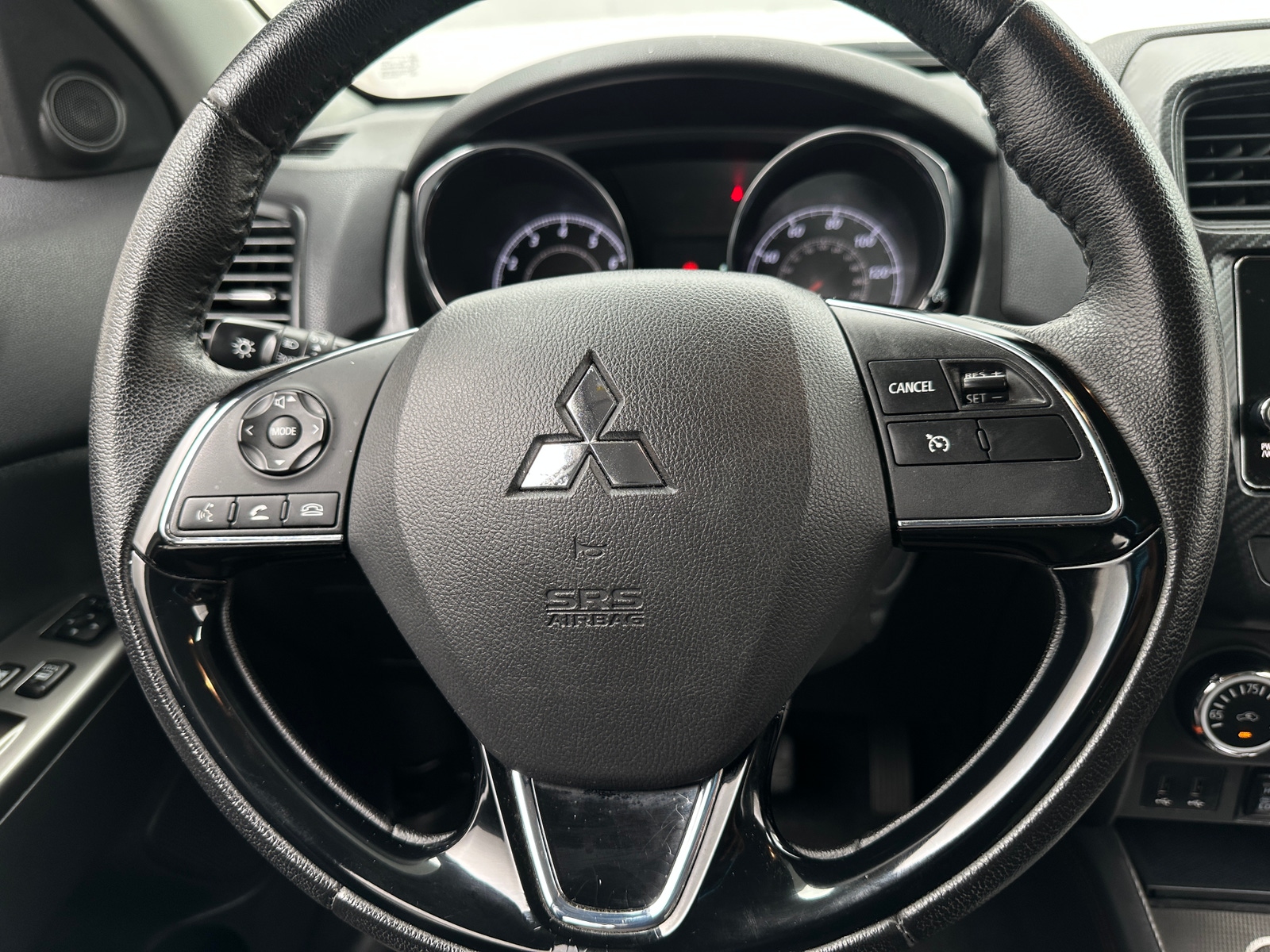 Thumbnail: 2019 Mitsubishi Outlander Sport - 5