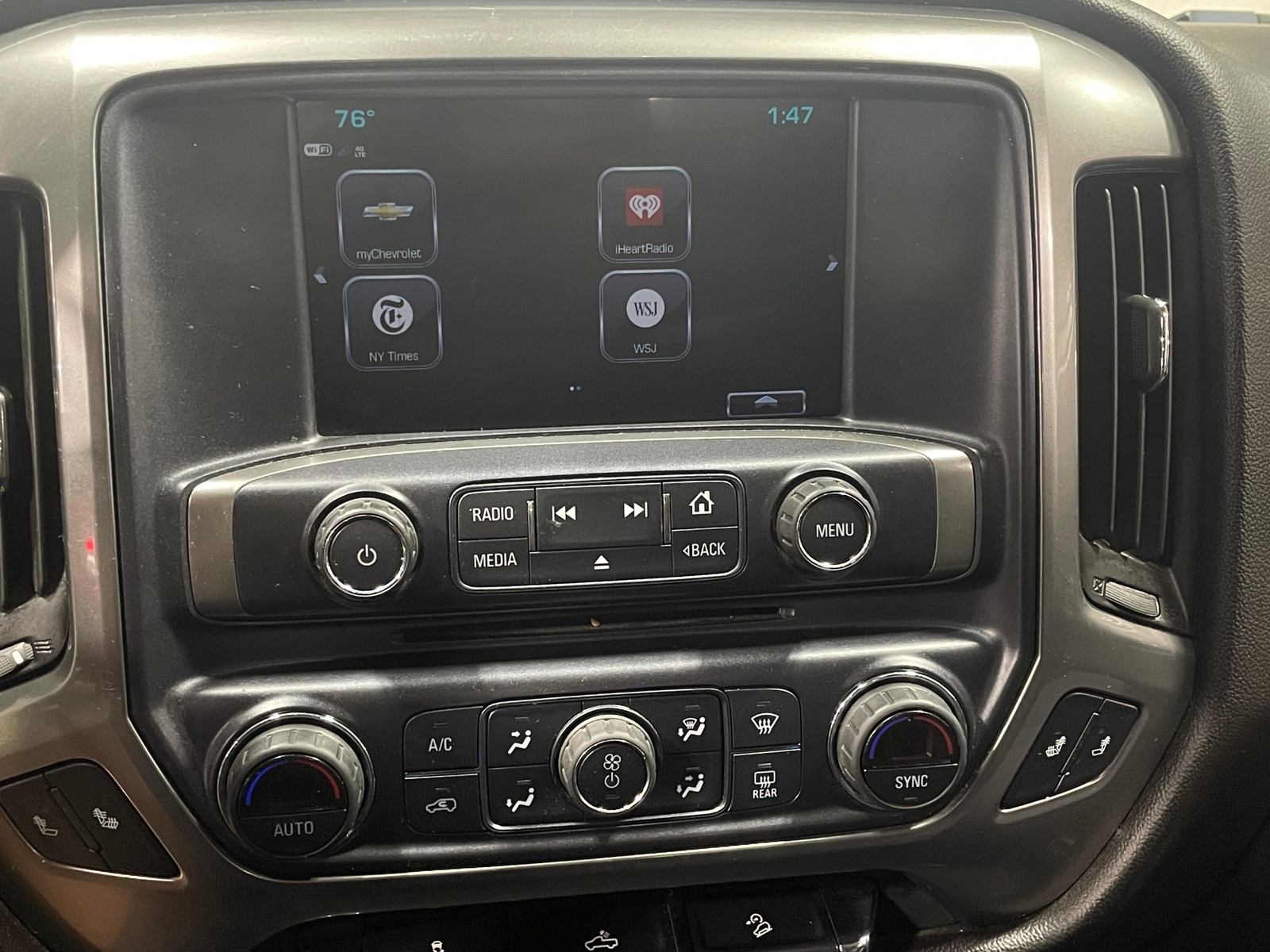 Thumbnail: 2019 Chevrolet Silverado 1500 - 4