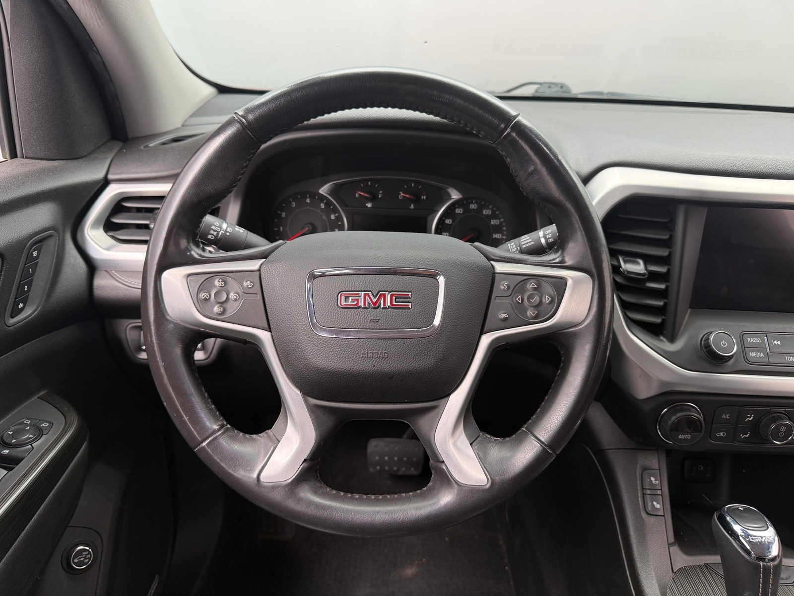 Thumbnail: 2018 GMC Acadia - 4