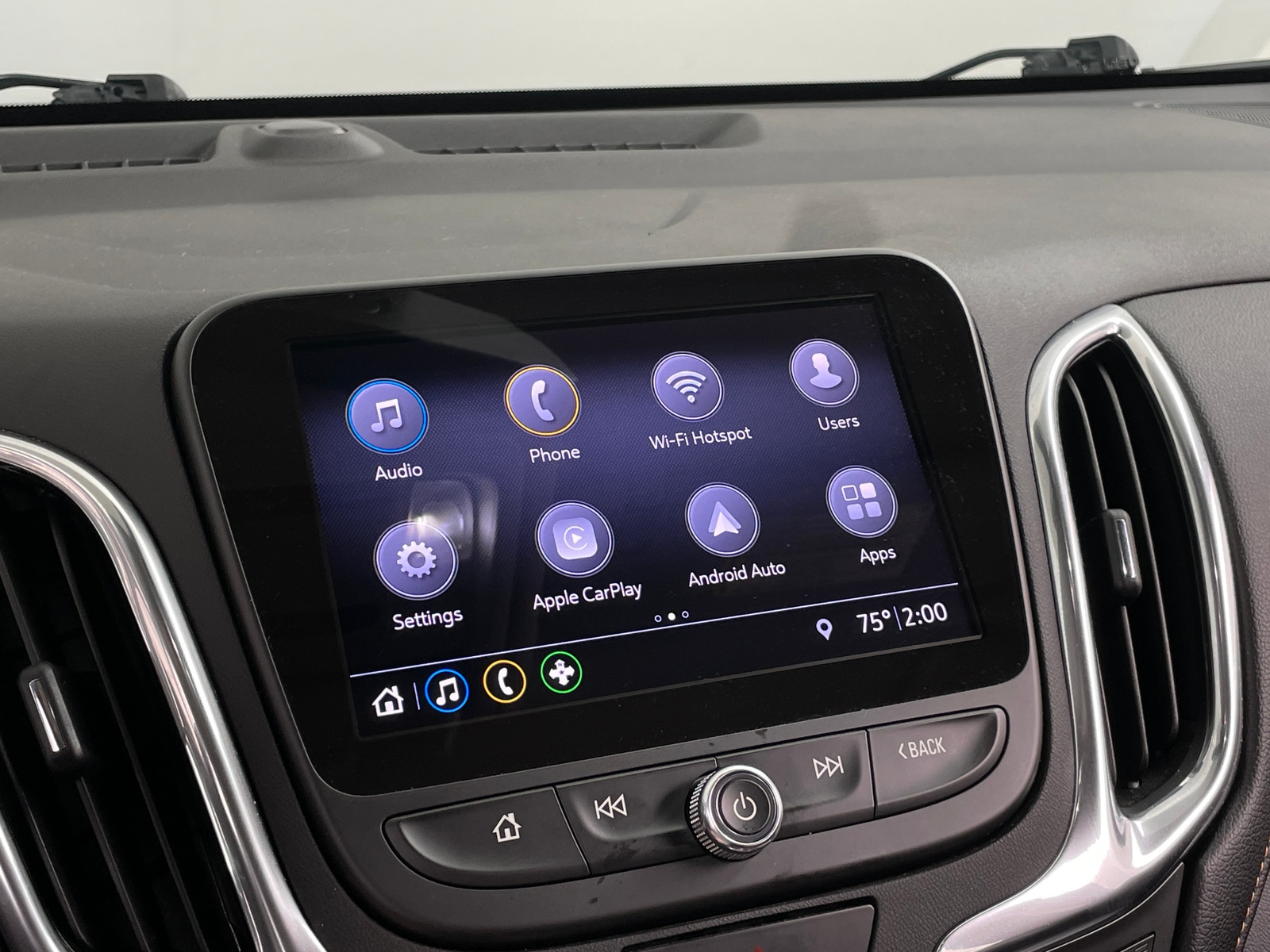 Thumbnail: 2020 Chevrolet Equinox - 3
