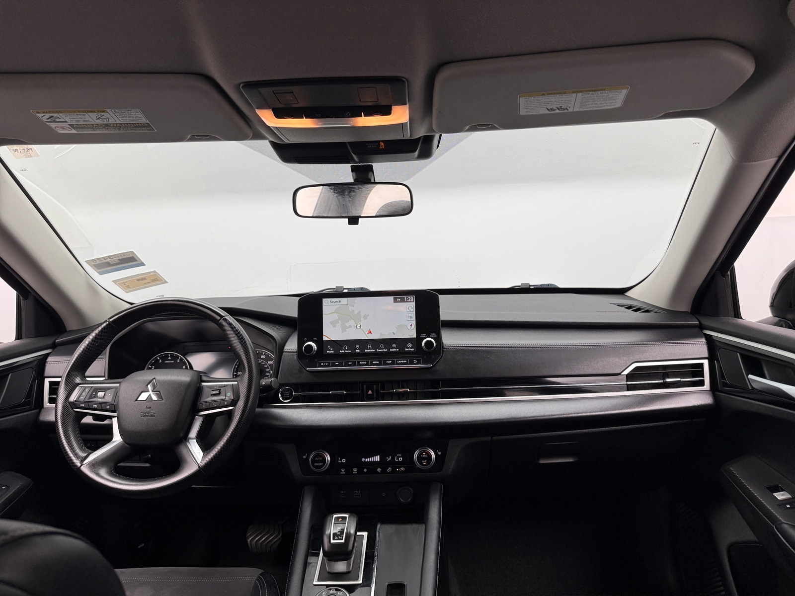 Thumbnail: 2024 Mitsubishi Outlander - 2