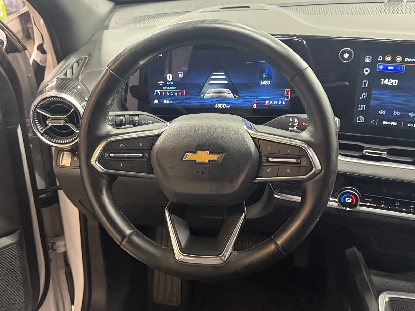 Thumbnail: 2025 Chevrolet Equinox - 4