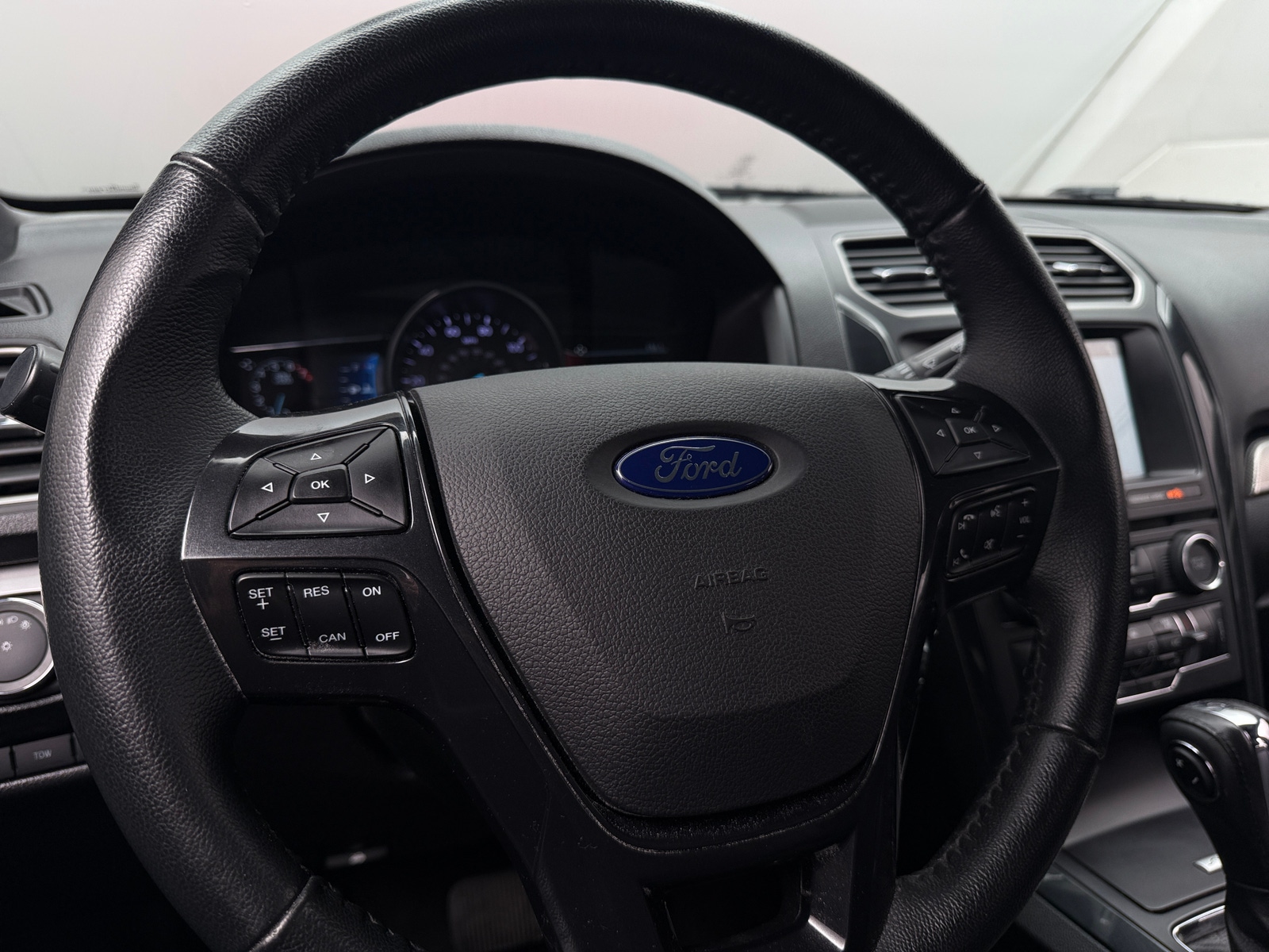 Thumbnail: 2018 Ford Explorer - 4