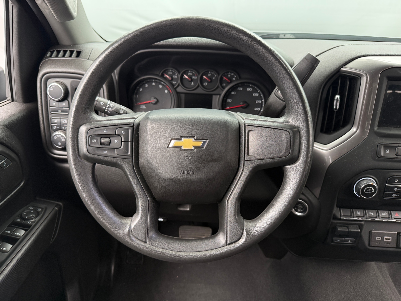 Thumbnail: 2024 Chevrolet Silverado 2500 - 5
