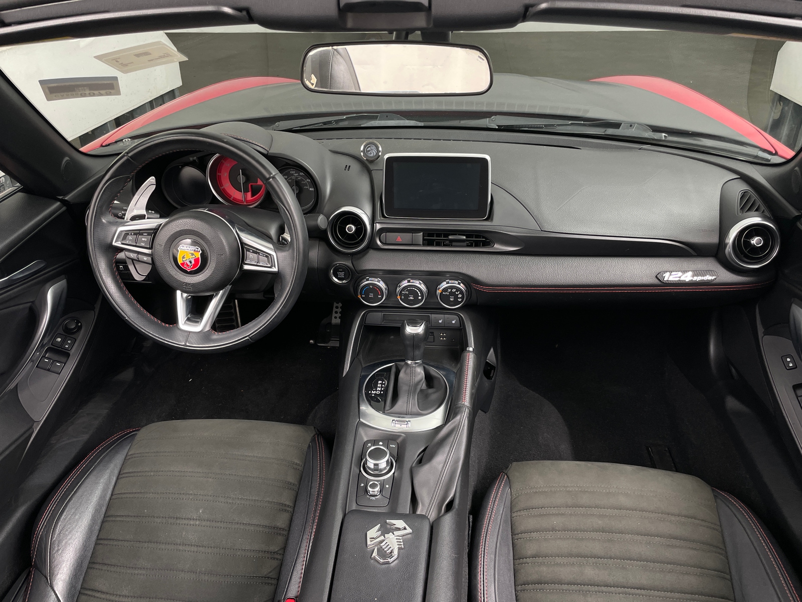 Thumbnail: 2017 Fiat 124 Spider - 3