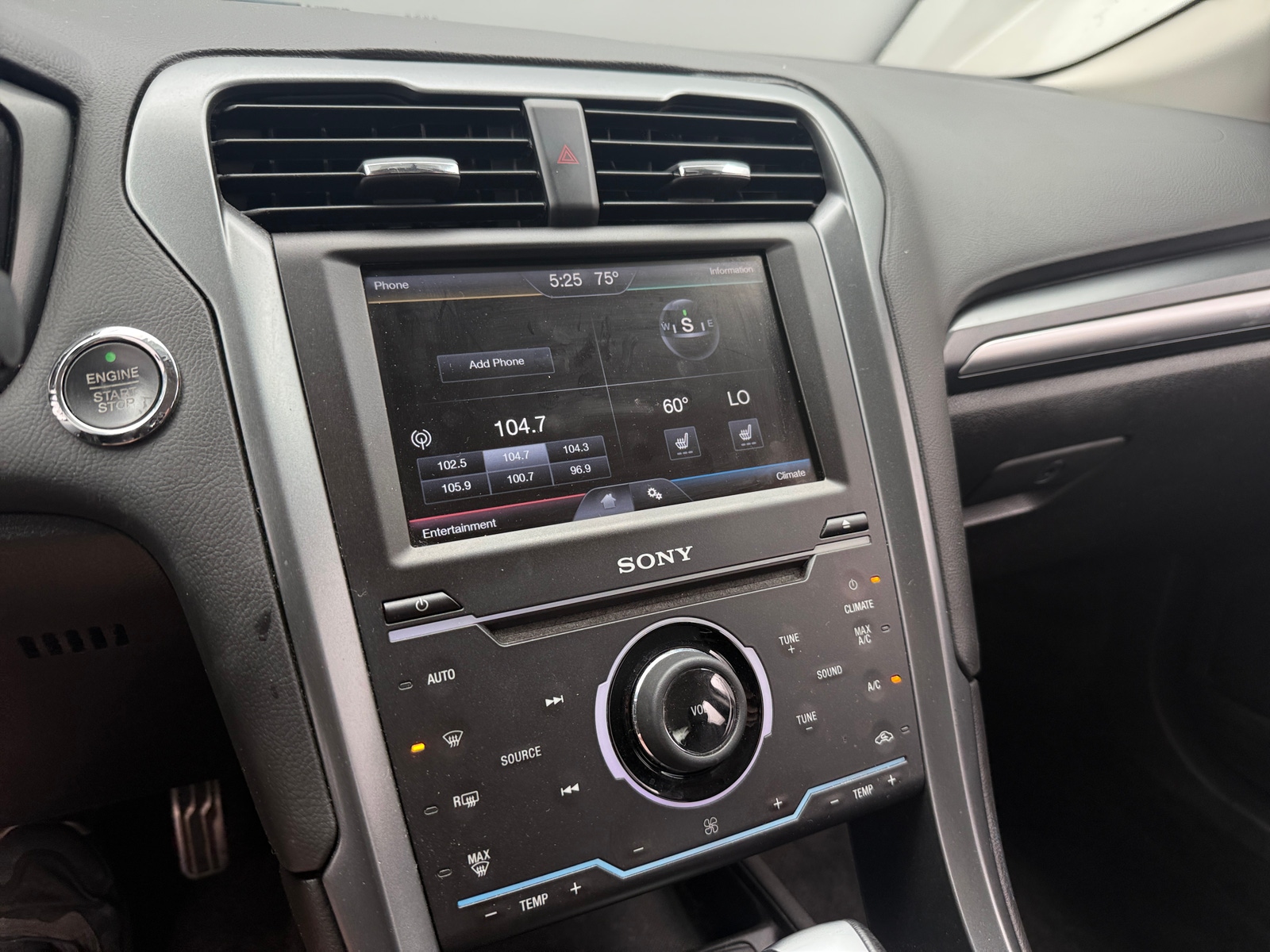 Thumbnail: 2015 Ford Fusion - 3