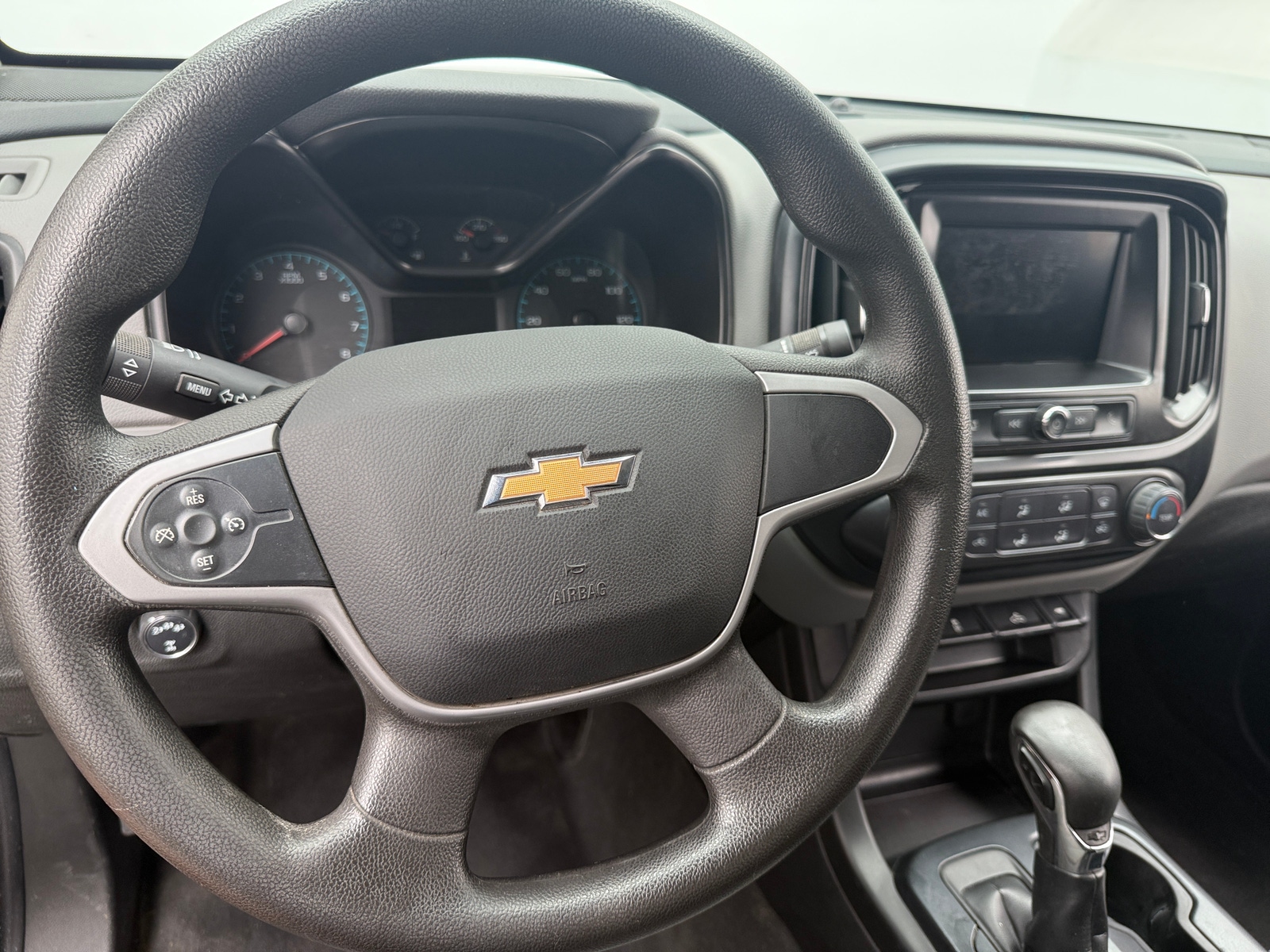 Thumbnail: 2022 Chevrolet Colorado - 4