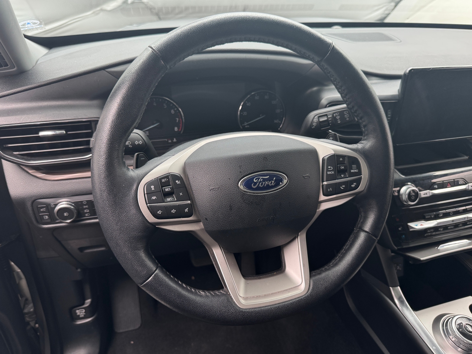 Thumbnail: 2021 Ford Explorer - 4