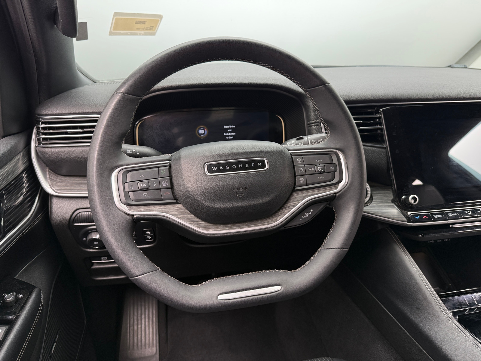 Thumbnail: 2024 Jeep Wagoneer - 4