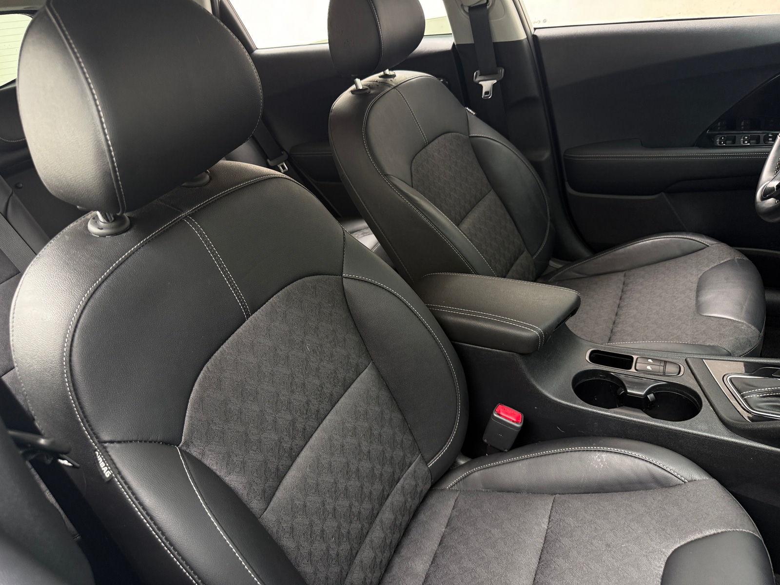 Thumbnail: 2019 Kia Niro - 2