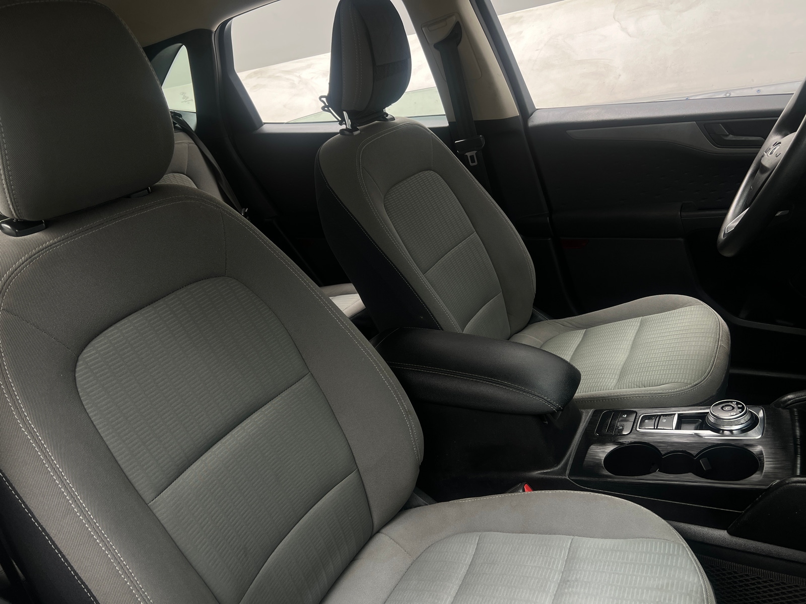 Thumbnail: 2020 Ford Escape - 2