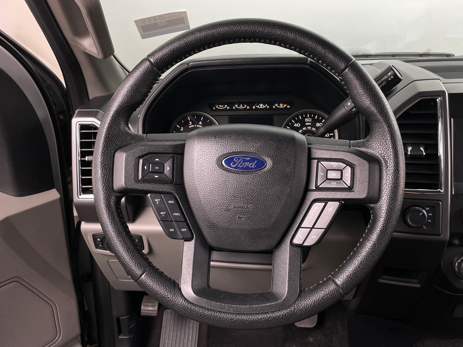 Thumbnail: 2016 Ford Econoline - 5
