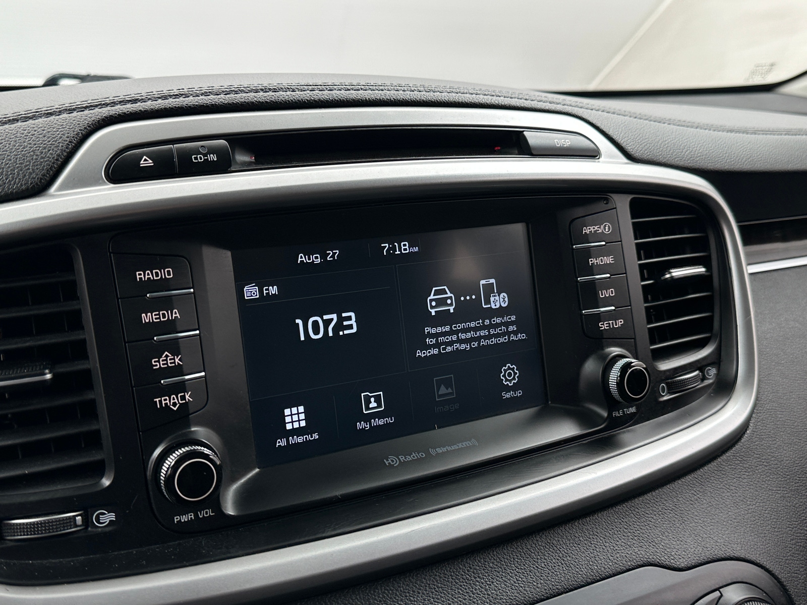 Thumbnail: 2018 Kia Sorento - 4