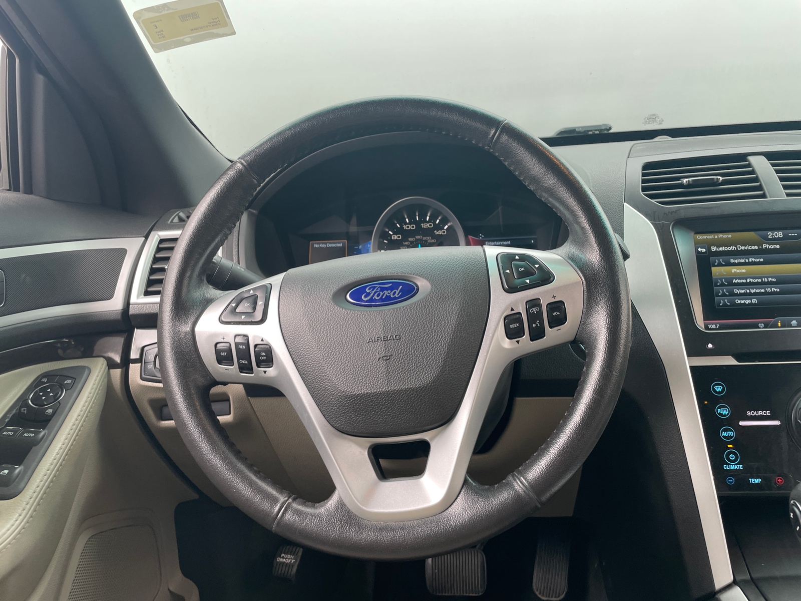 Thumbnail: 2015 Ford Explorer - 4