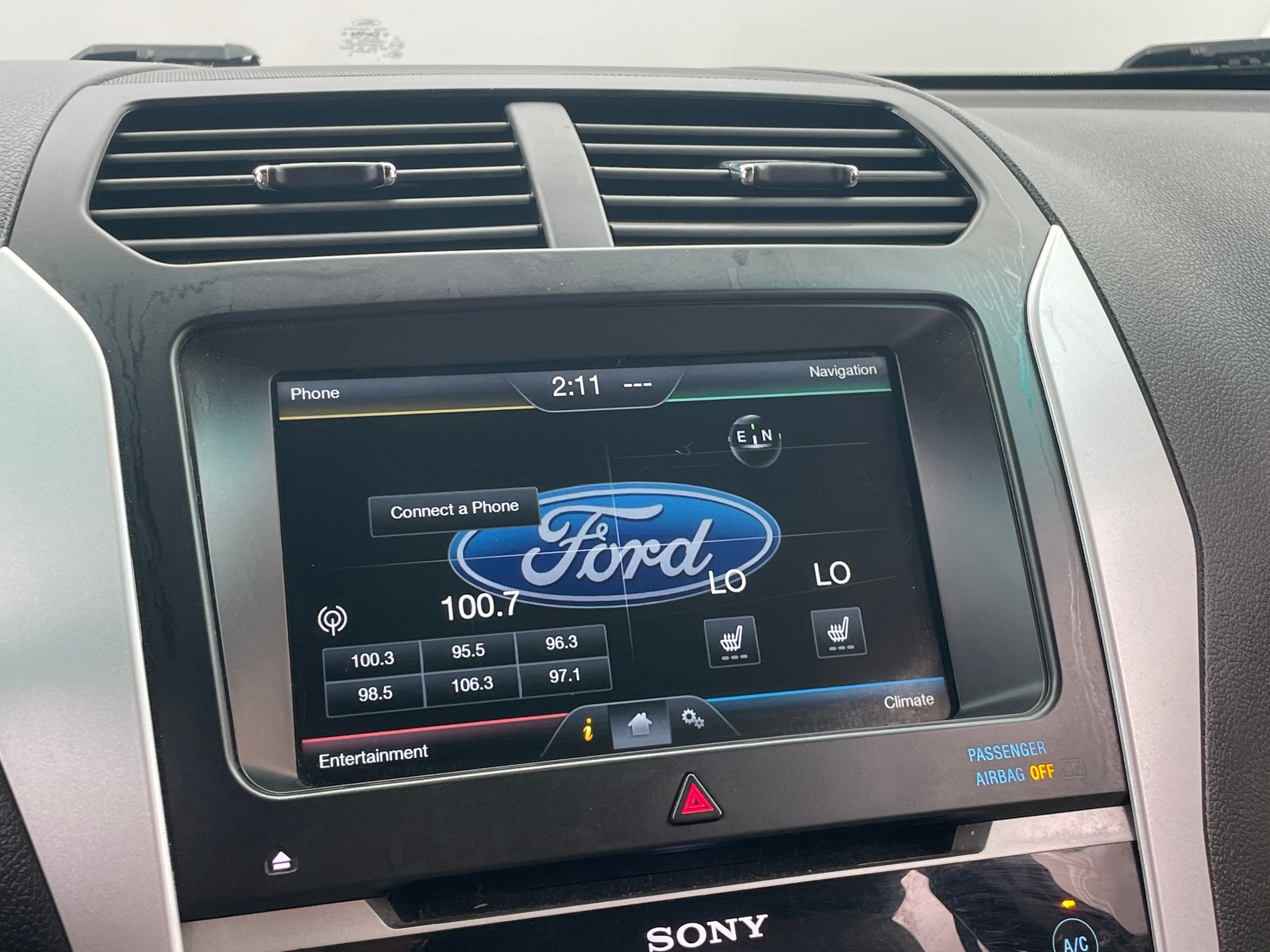 Thumbnail: 2015 Ford Explorer - 3