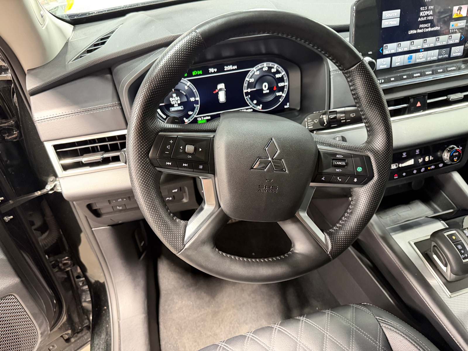 Thumbnail: 2024 Mitsubishi Outlander - 4