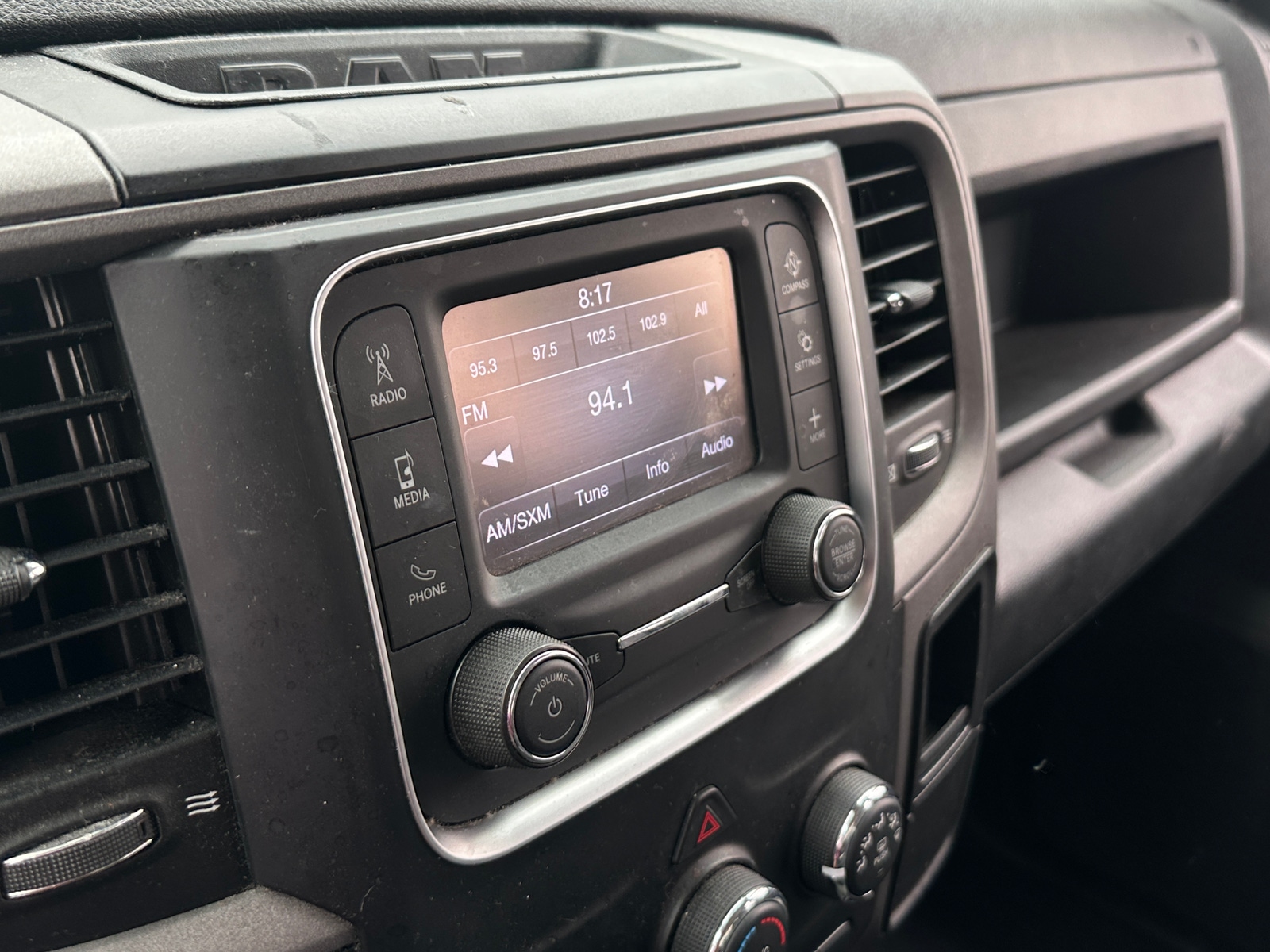 Thumbnail: 2022 RAM 1500 Classic - 4