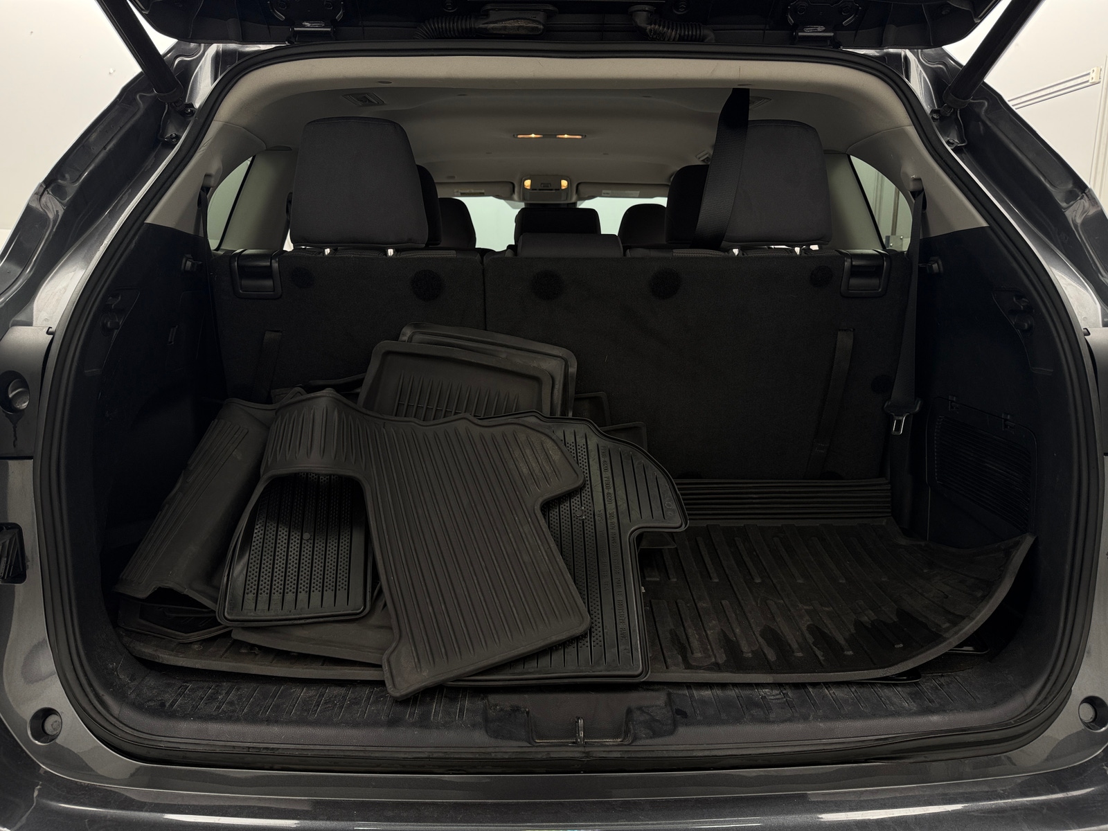 Thumbnail: 2020 Toyota Highlander - 7
