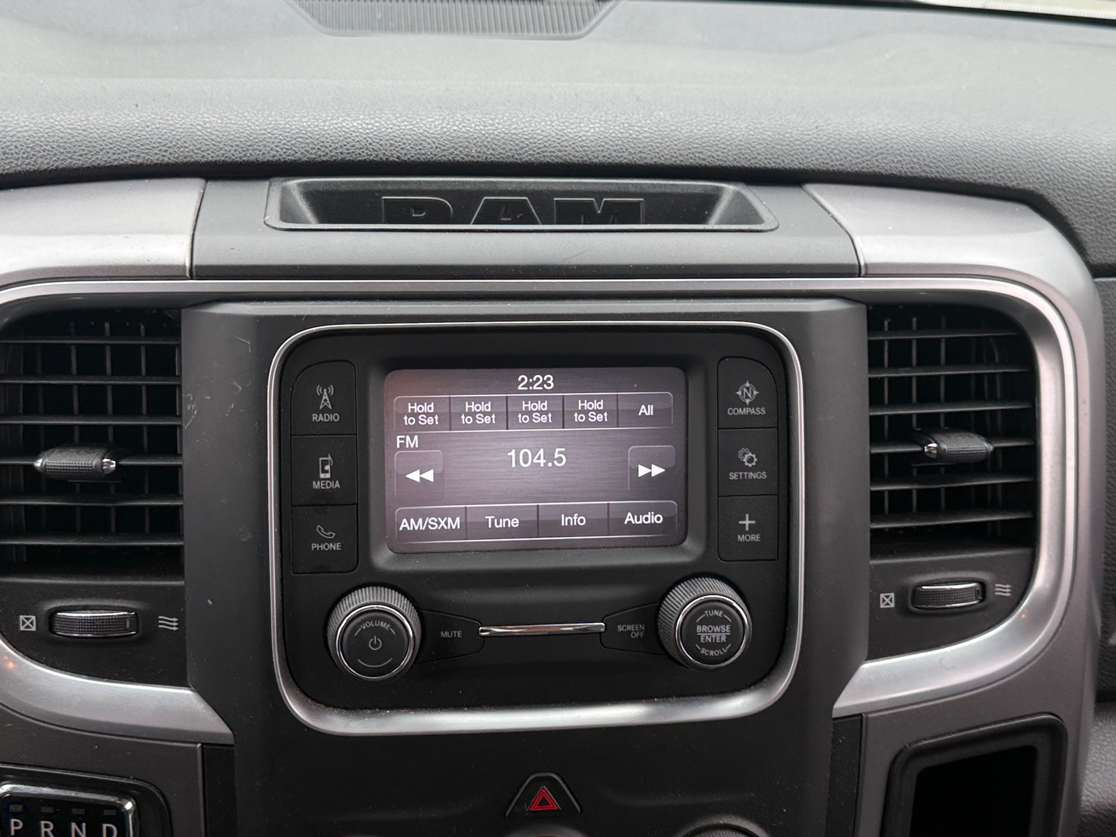 Thumbnail: 2022 RAM 1500 Classic - 4