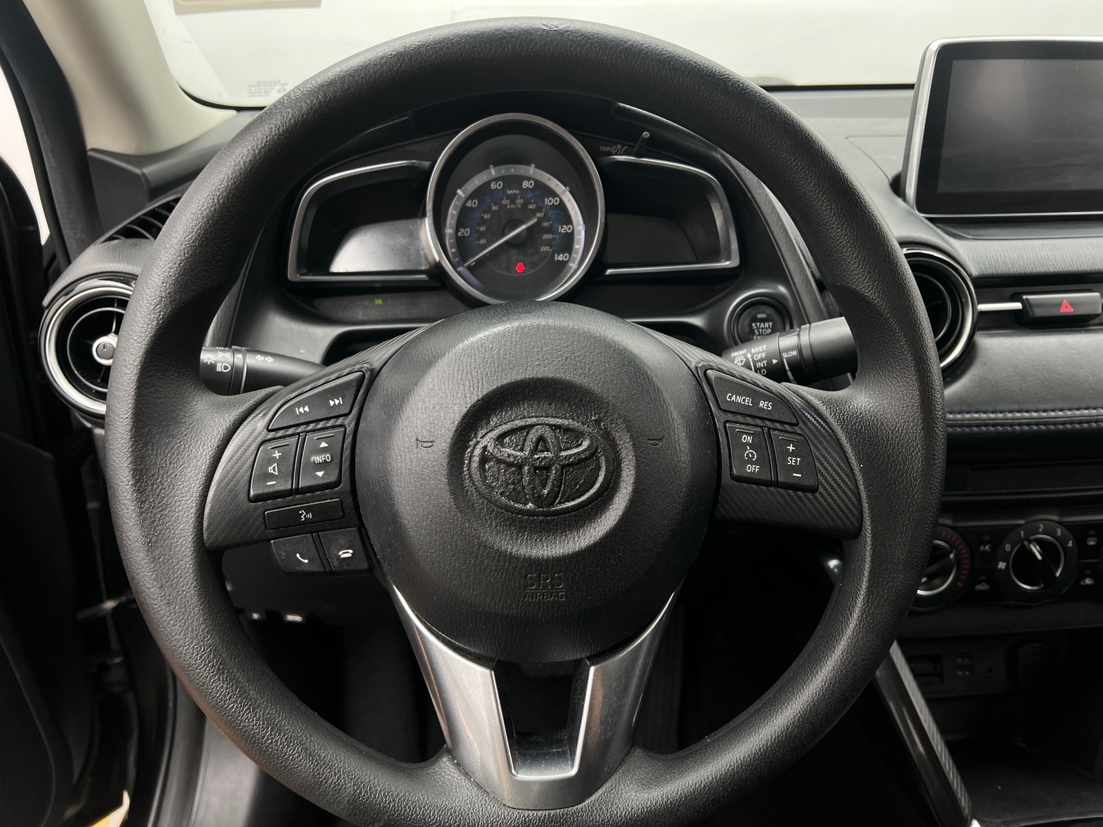 Thumbnail: 2017 Toyota Yaris iA - 5