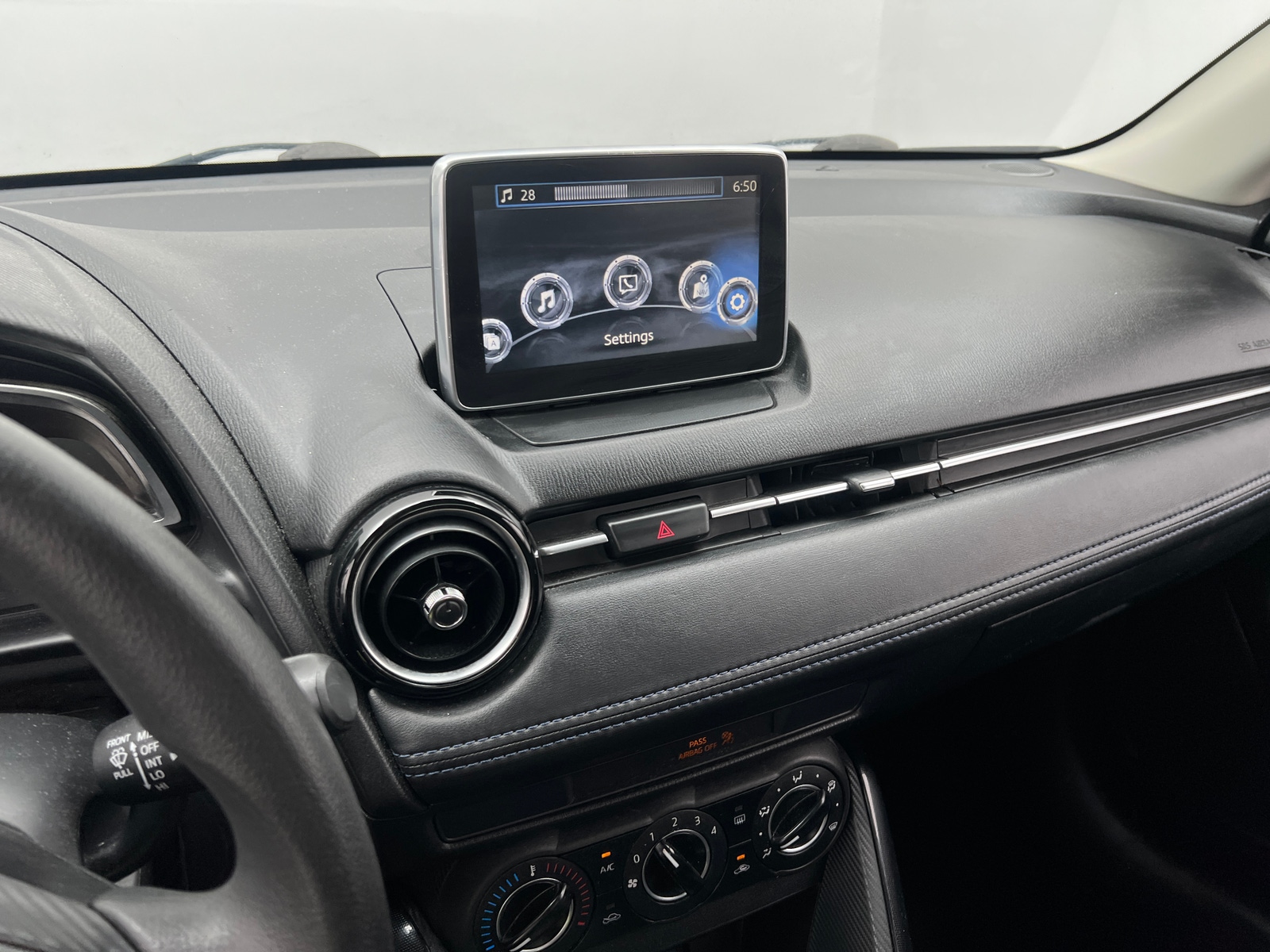 Thumbnail: 2017 Toyota Yaris iA - 4