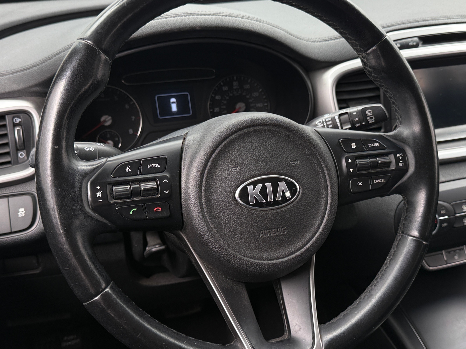 Thumbnail: 2018 Kia Sorento - 5