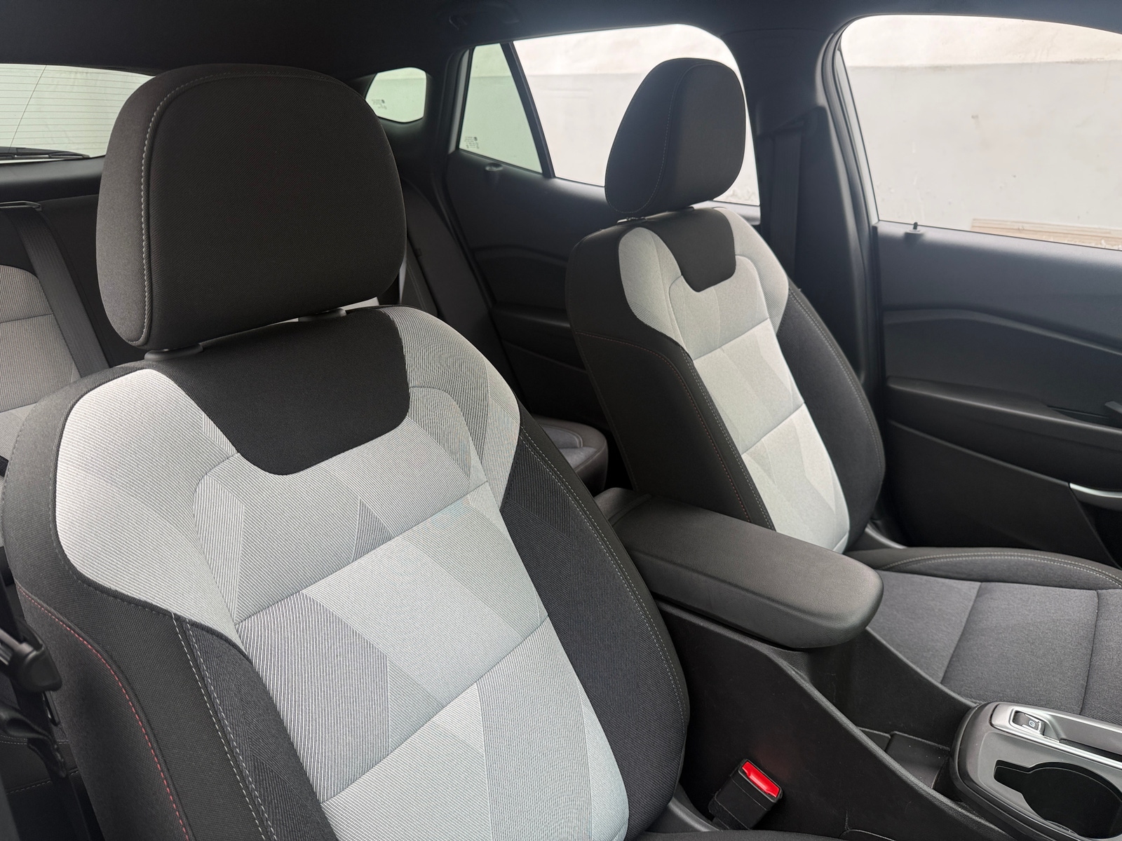 Thumbnail: 2024 Chevrolet Trax - 2