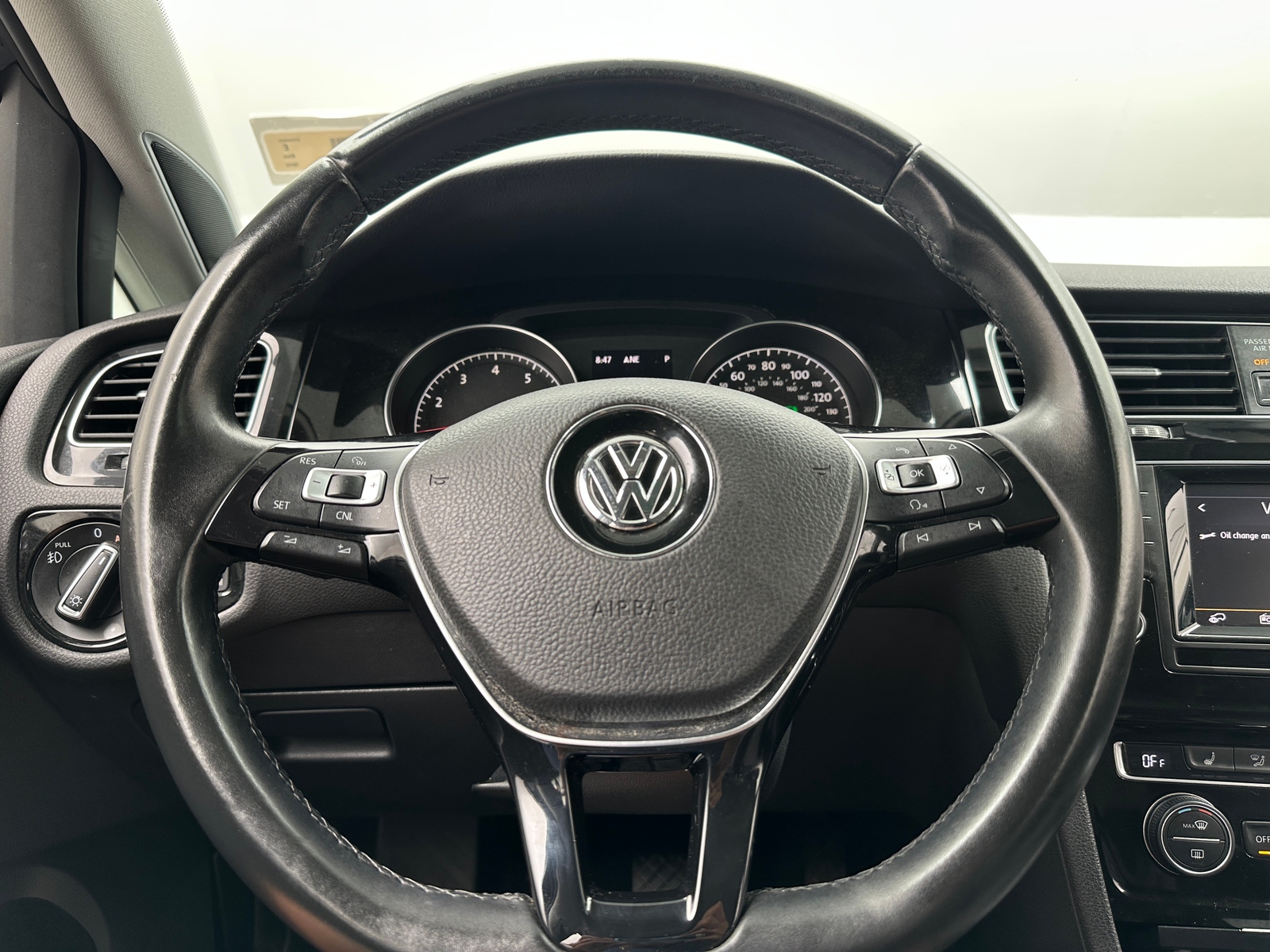 Thumbnail: 2015 Volkswagen Golf - 5