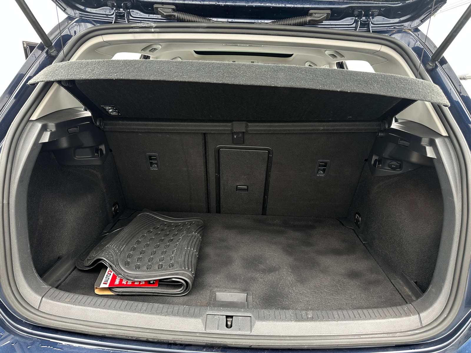 Thumbnail: 2015 Volkswagen Golf - 7
