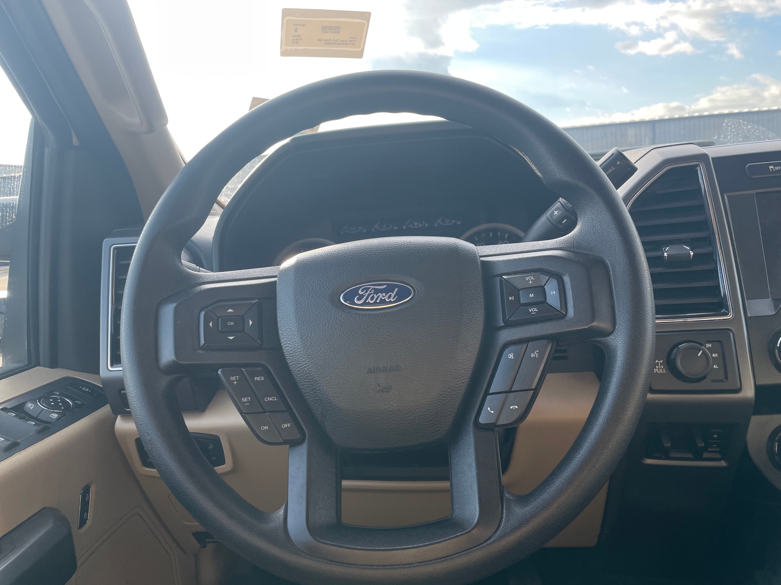 Thumbnail: 2019 Ford Econoline - 5