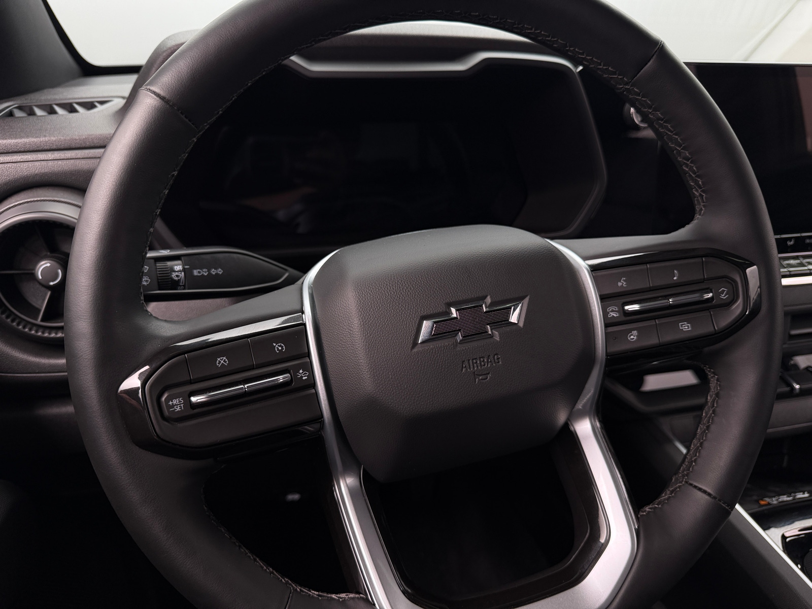 Thumbnail: 2026 Chevrolet Colorado - 4
