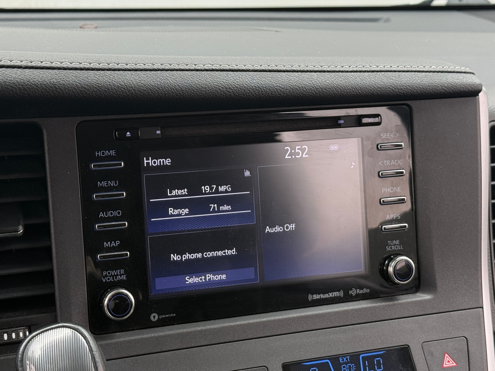 Thumbnail: 2020 Toyota Sienna - 3