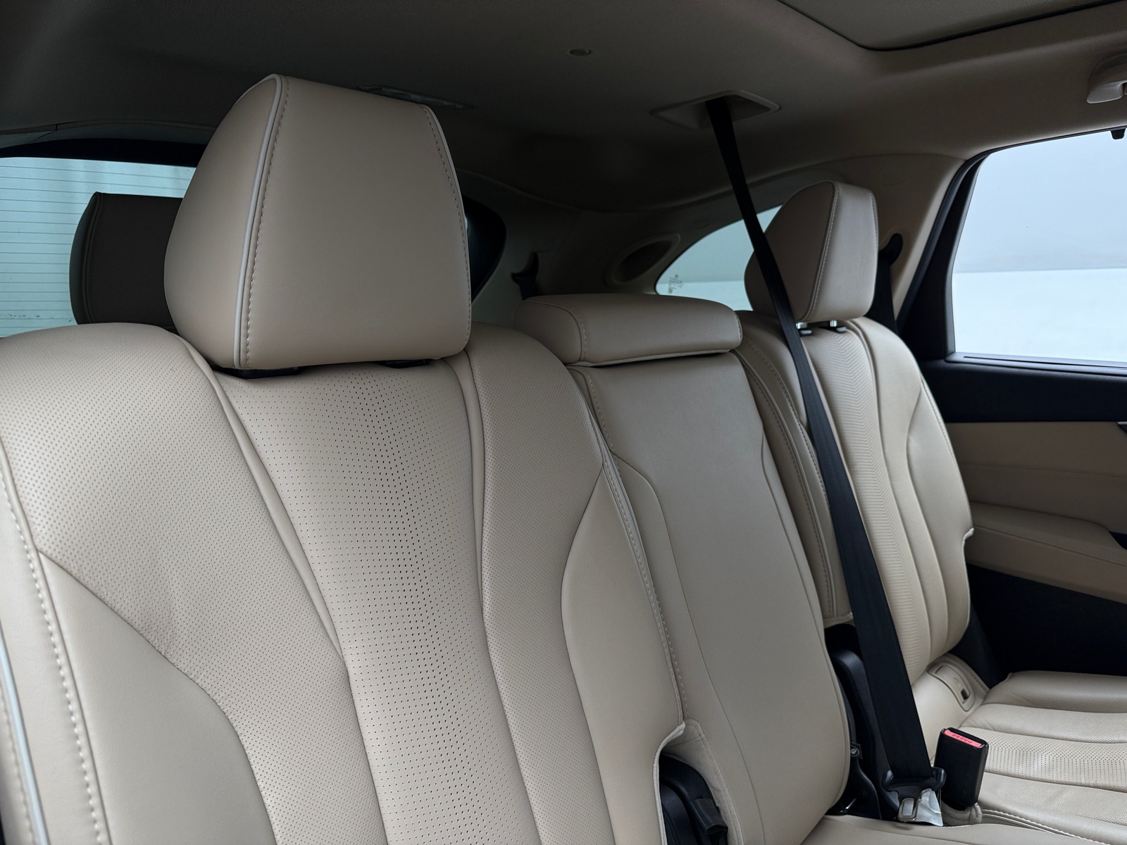 Thumbnail: 2023 Acura MDX - 5