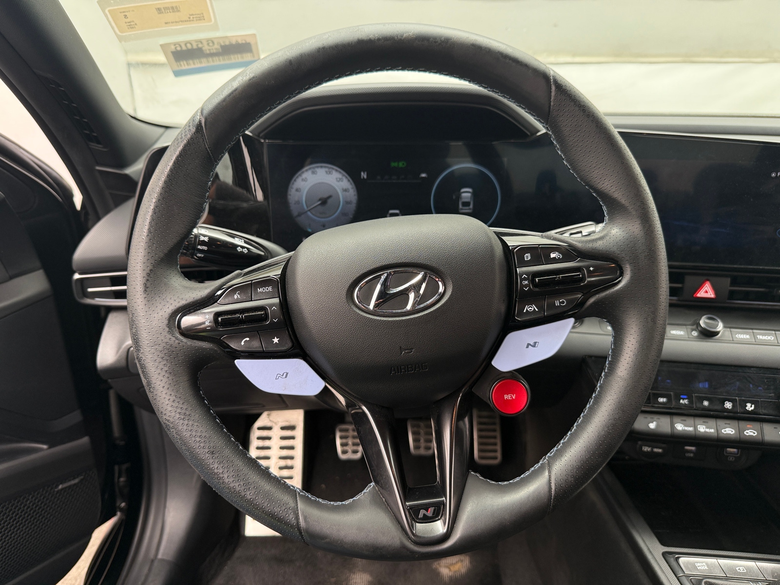 Thumbnail: 2023 Hyundai Elantra - 4