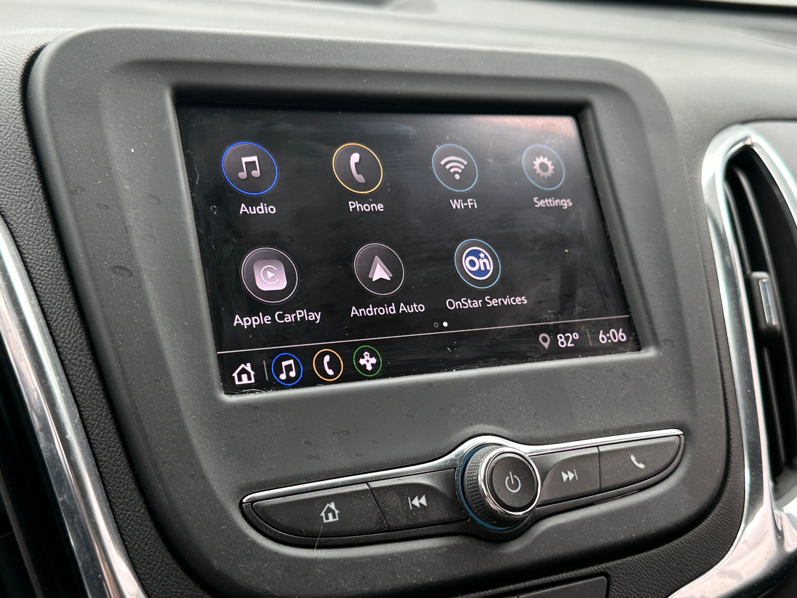 Thumbnail: 2023 Chevrolet Equinox - 4