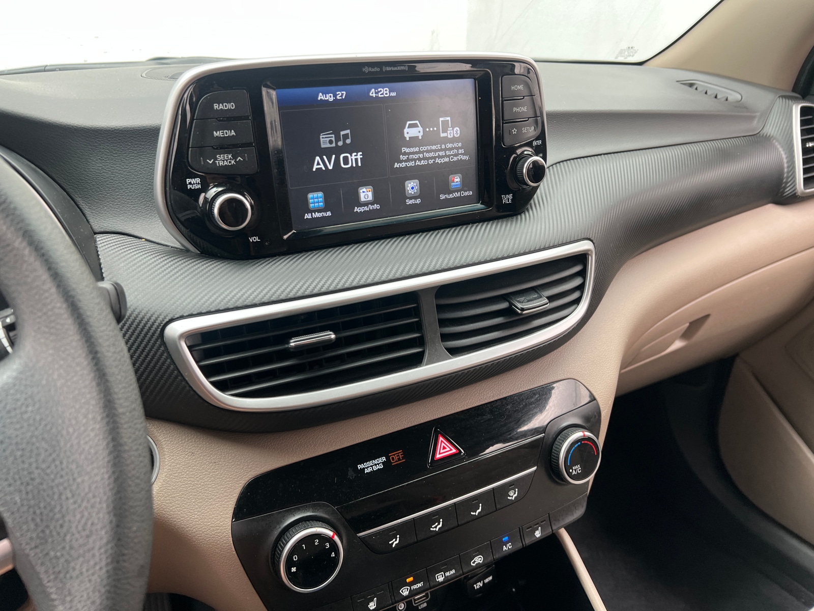 Thumbnail: 2019 Hyundai Tucson - 4