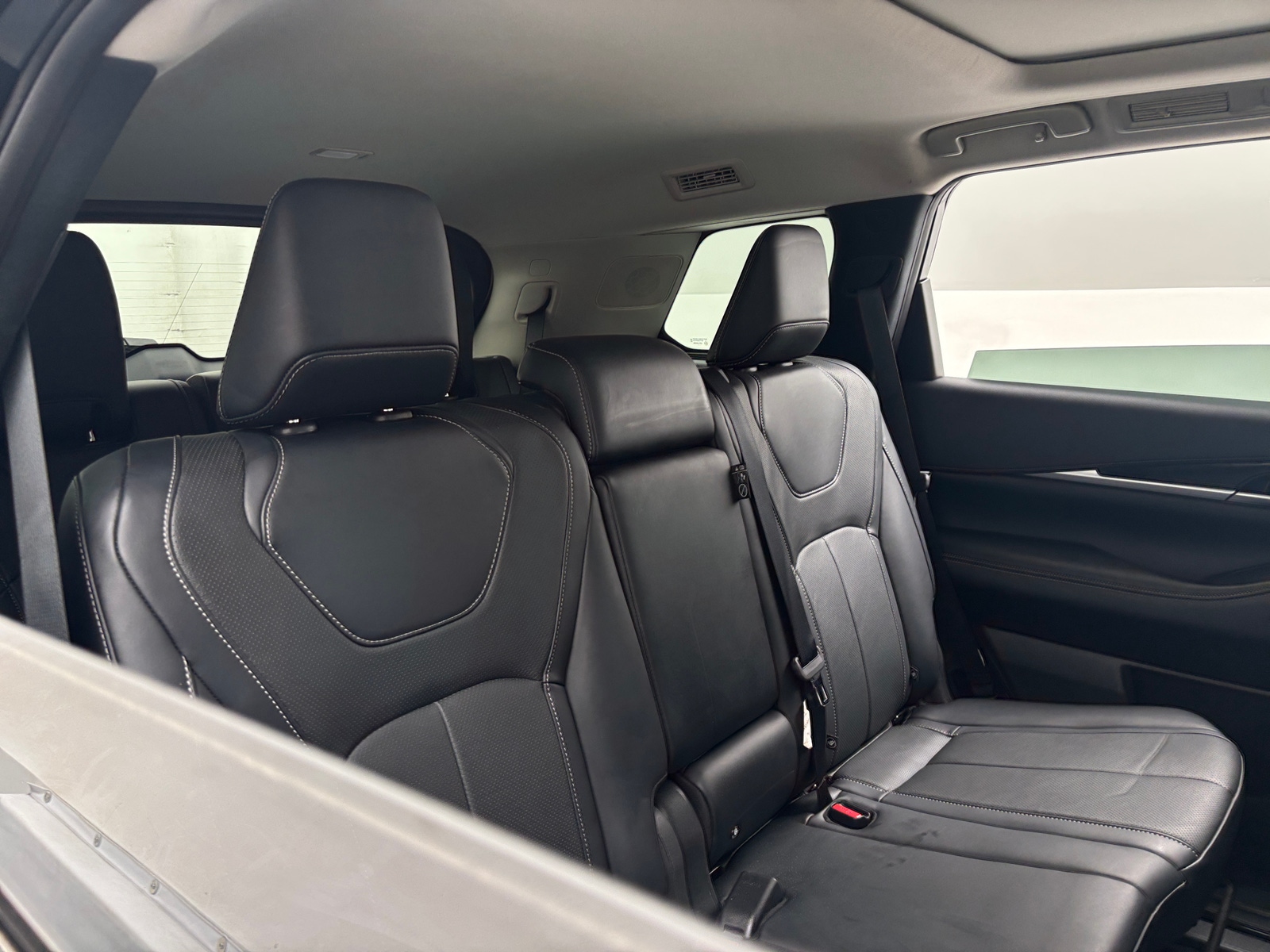 Thumbnail: 2023 INFINITI QX60 - 5