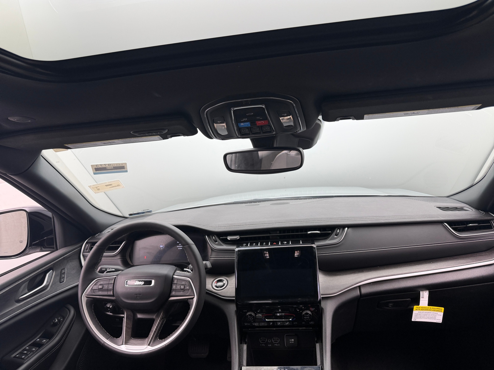 Thumbnail: 2025 Jeep Grand Cherokee L - 2